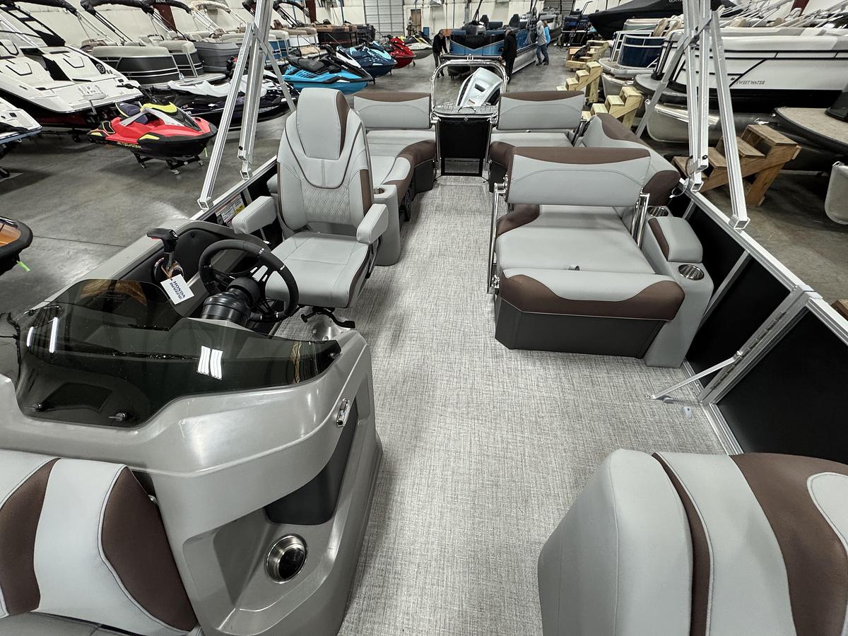 2026 Avalon 23 LSZ QLS