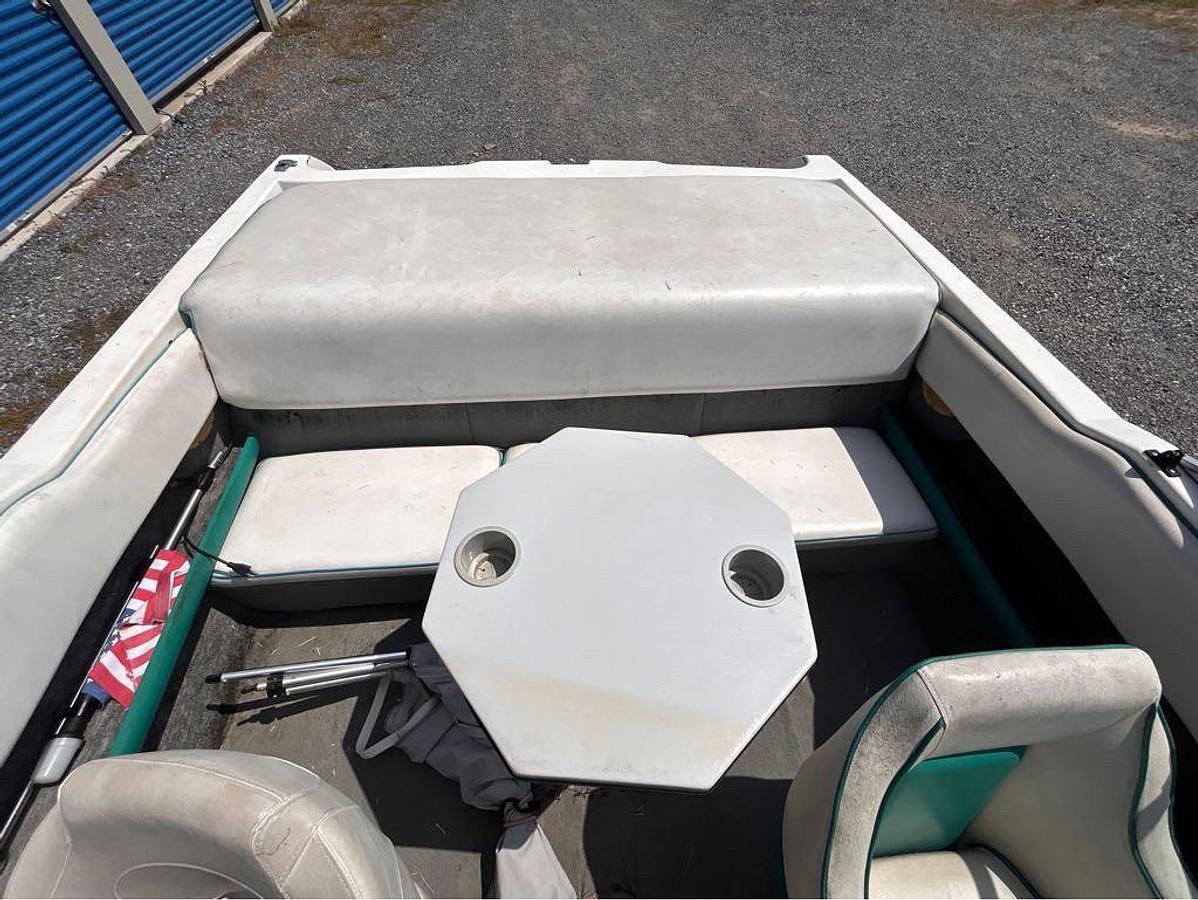 Used 1993 Seaswirl 190 SC