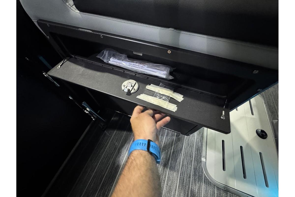 2025 Premier Solaris Rear Social