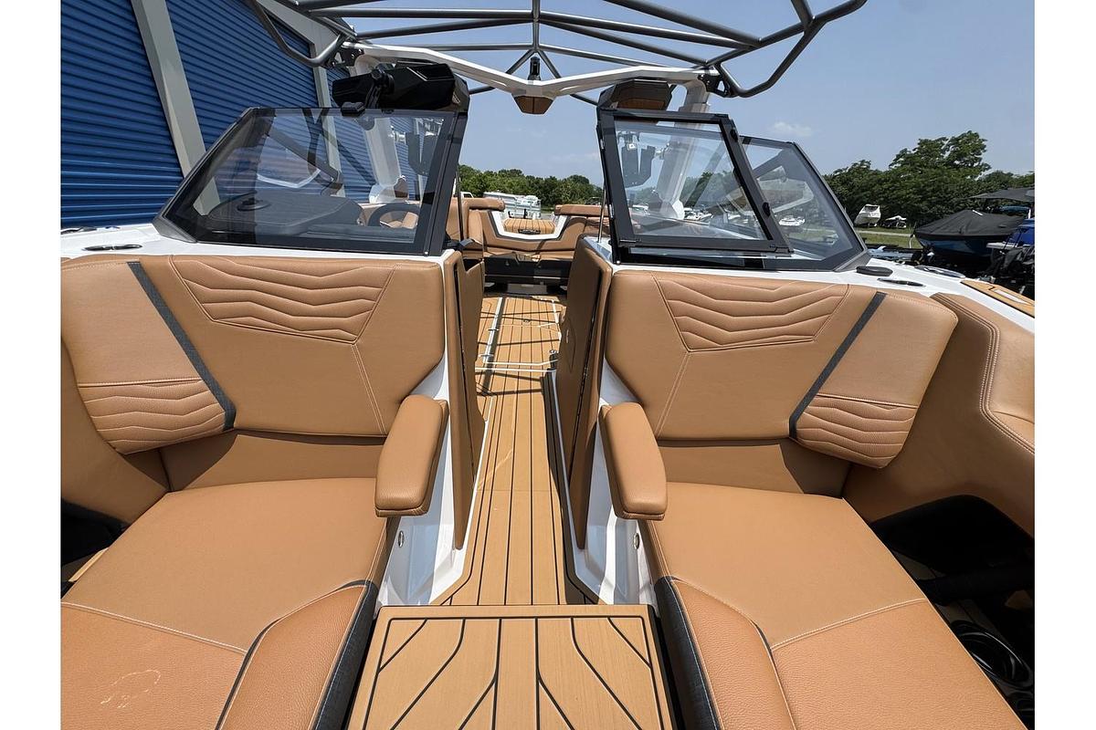 Used 2025 Nautique Super Air G G23