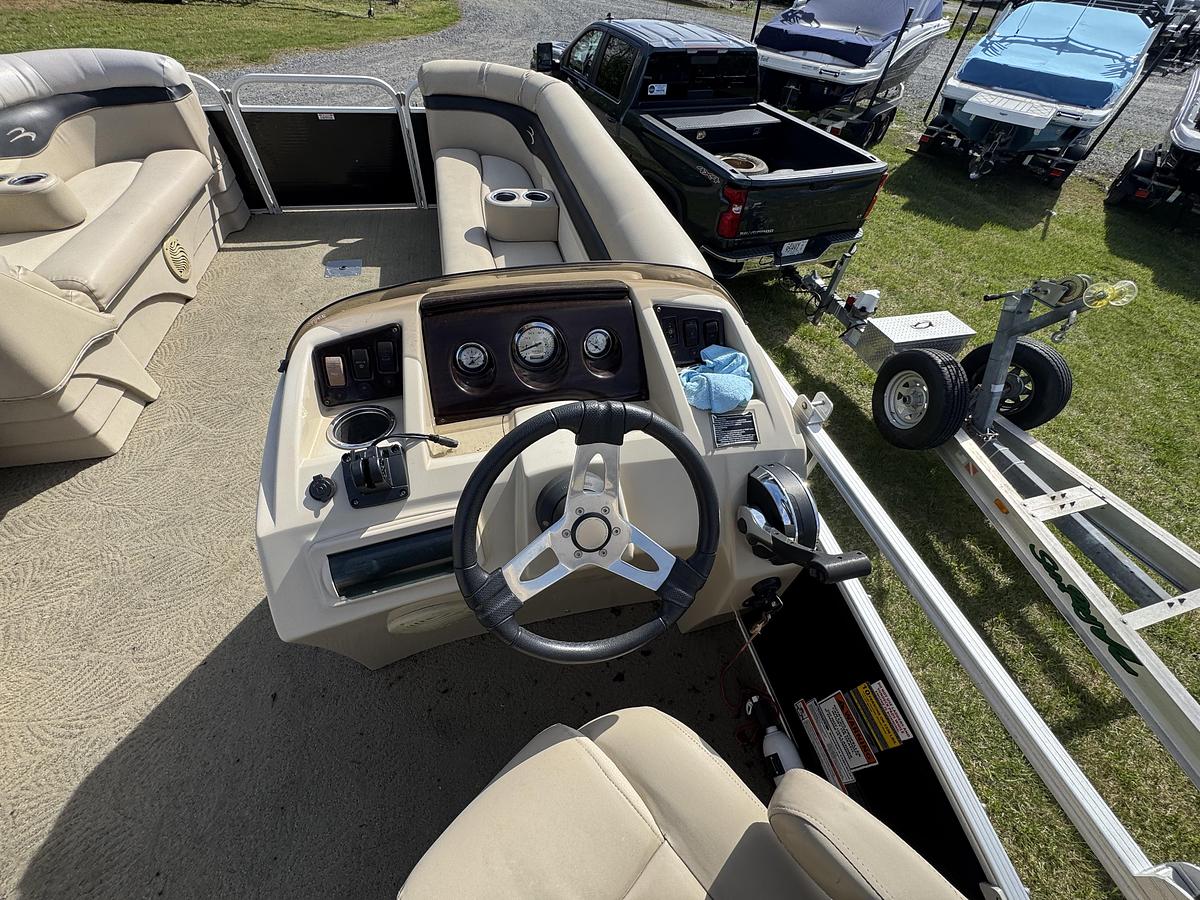 Used 2008 Bennington 22 SL