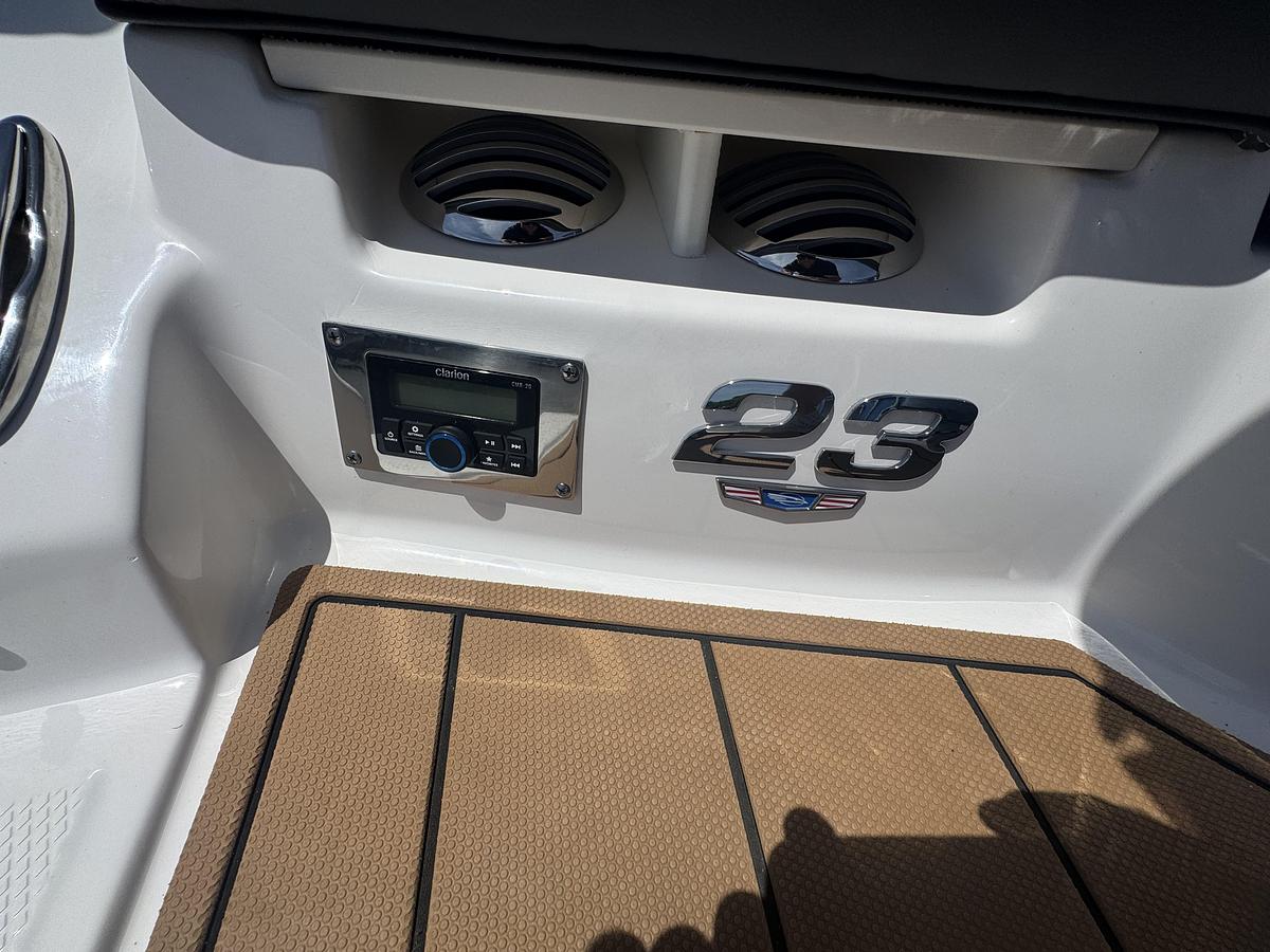 Used 2023 Chaparral 23 SSI Outboard