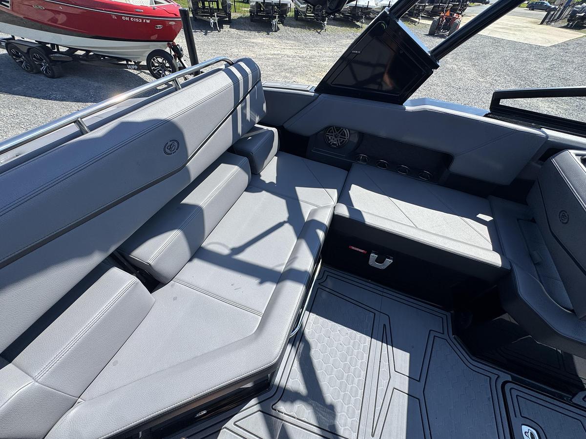 2026 Cobalt R4 Surf