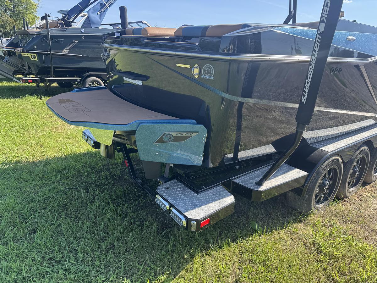 Used 2022 Axis T250