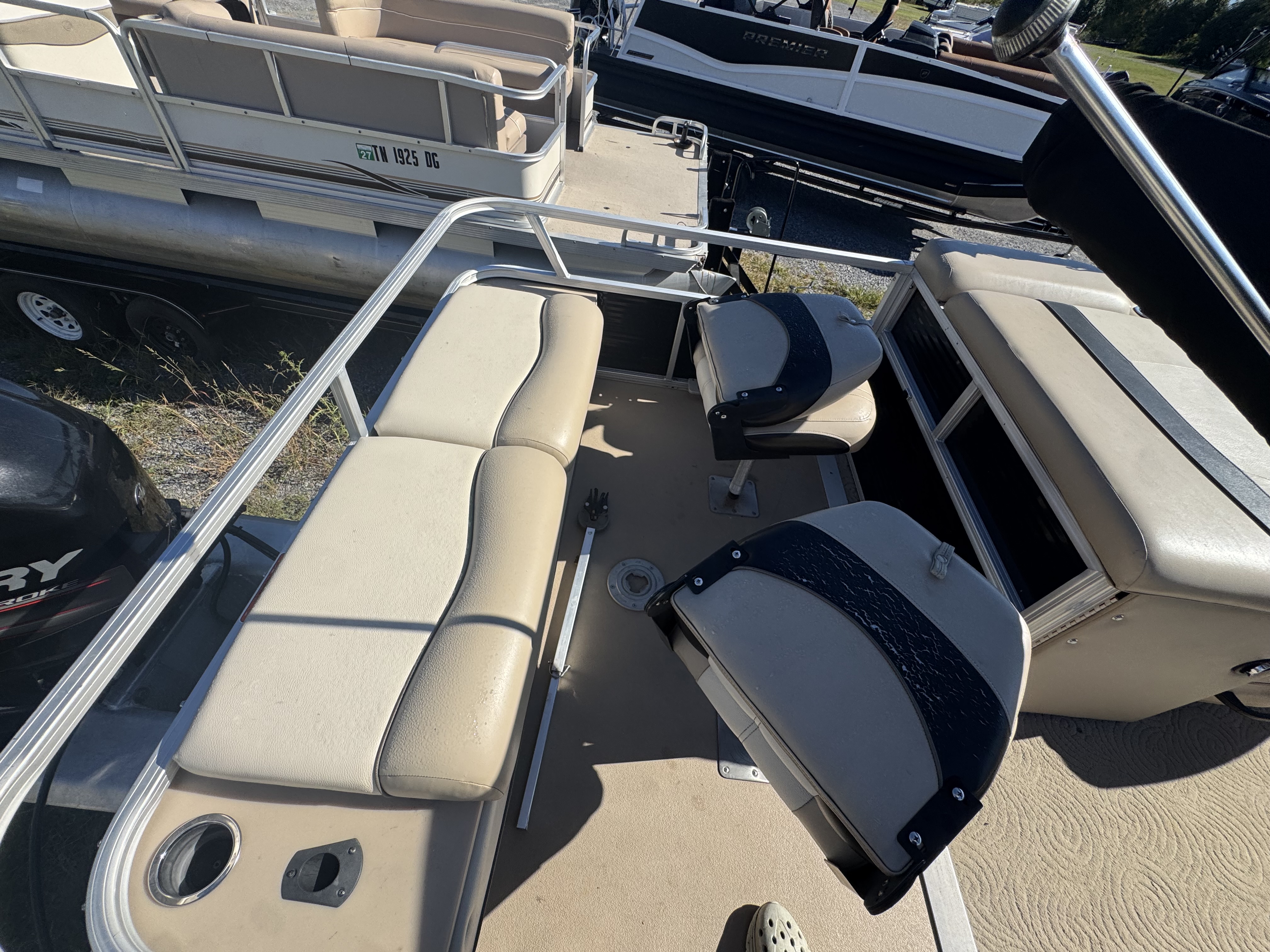 Used 2013 Sun Tracker Fishing Barge 24 DLX