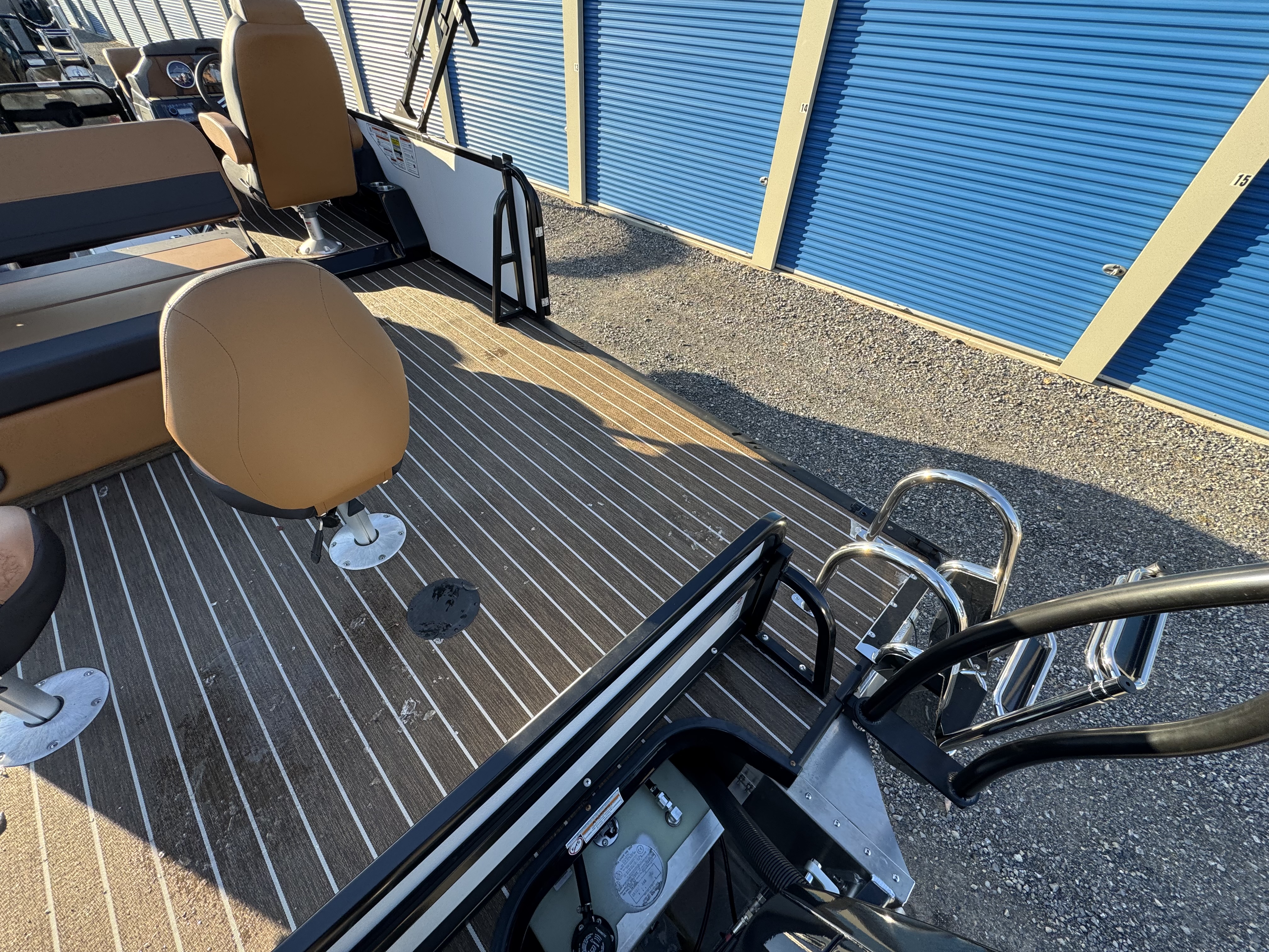 2026 Premier 230 SunSation RS (Rear Social)