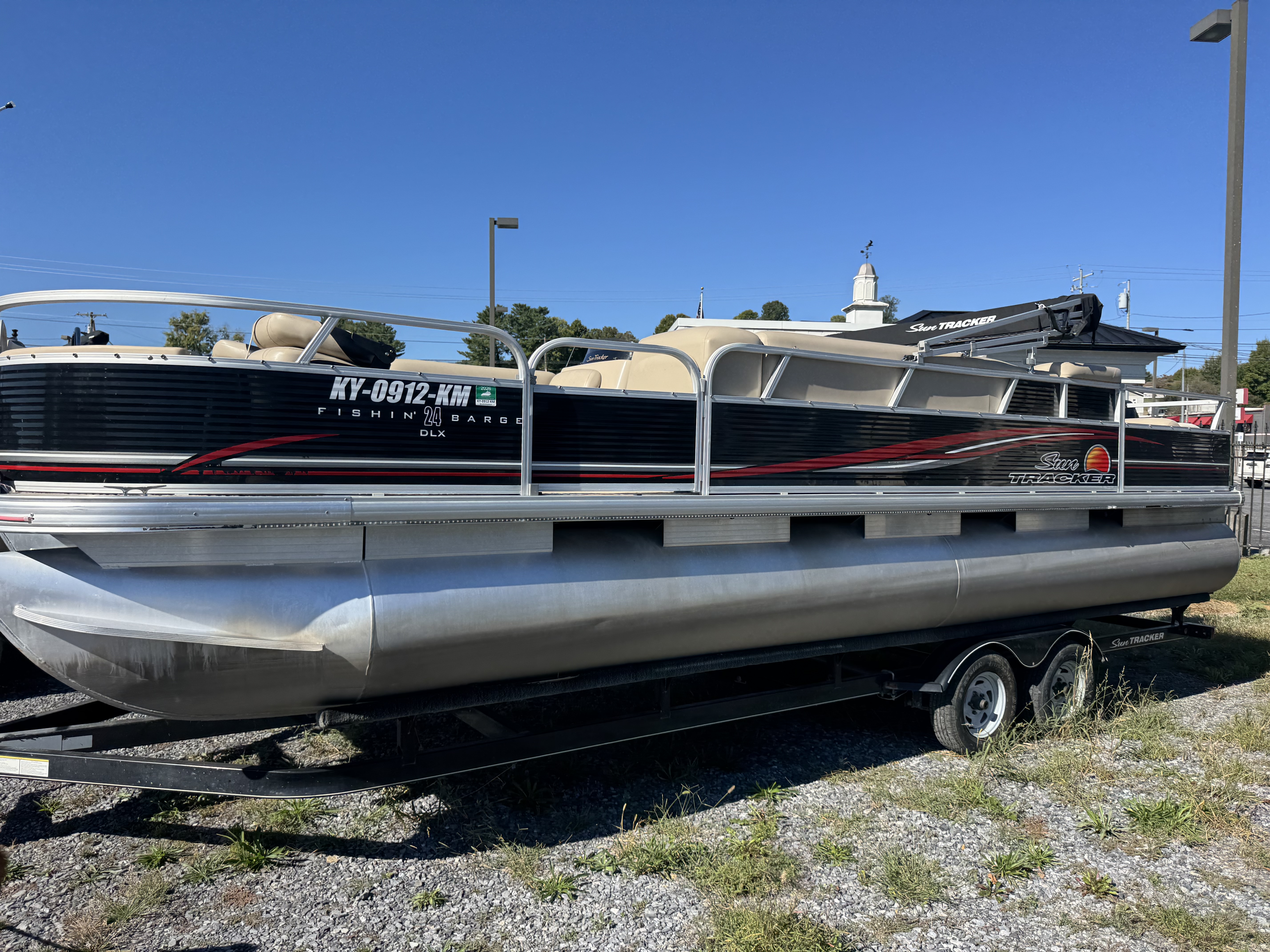 Used 2013 Sun Tracker Fishing Barge 24 DLX