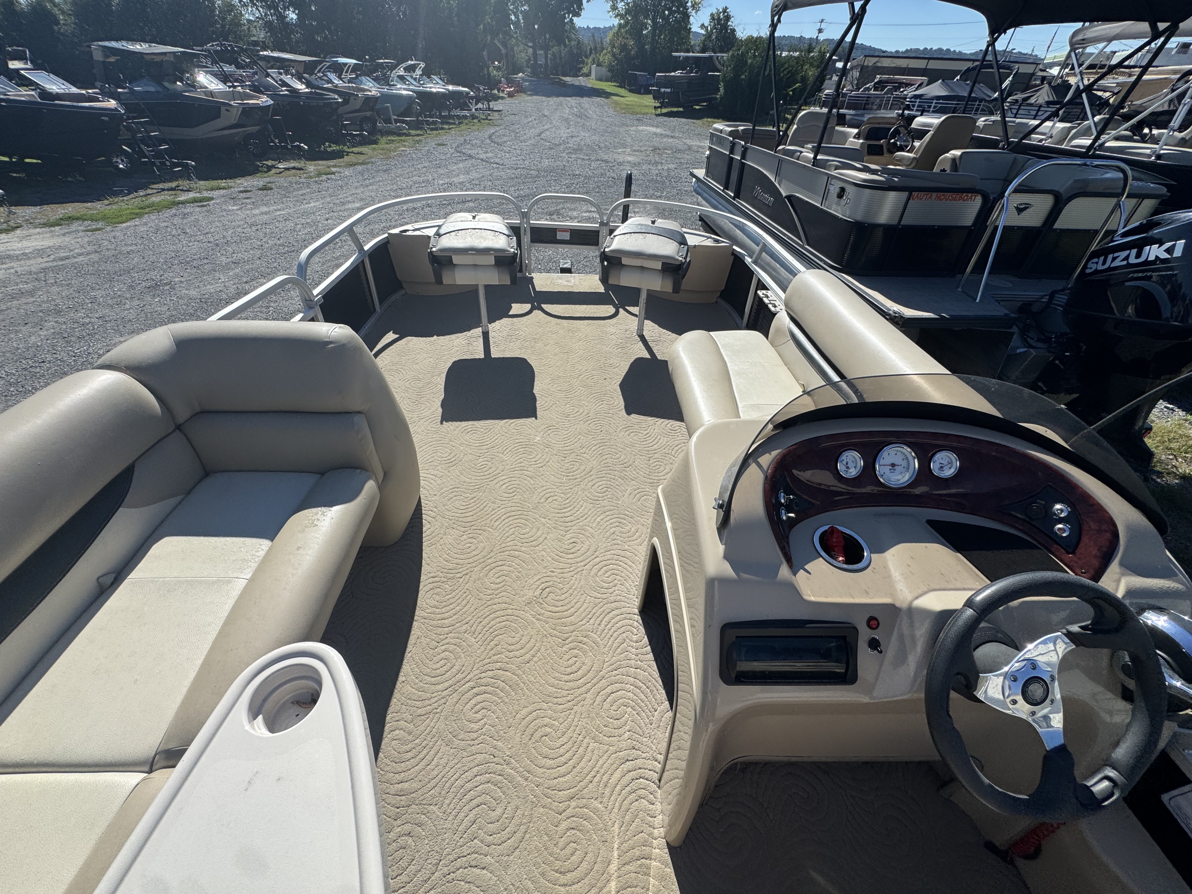 Used 2013 Sun Tracker Fishing Barge 24 DLX
