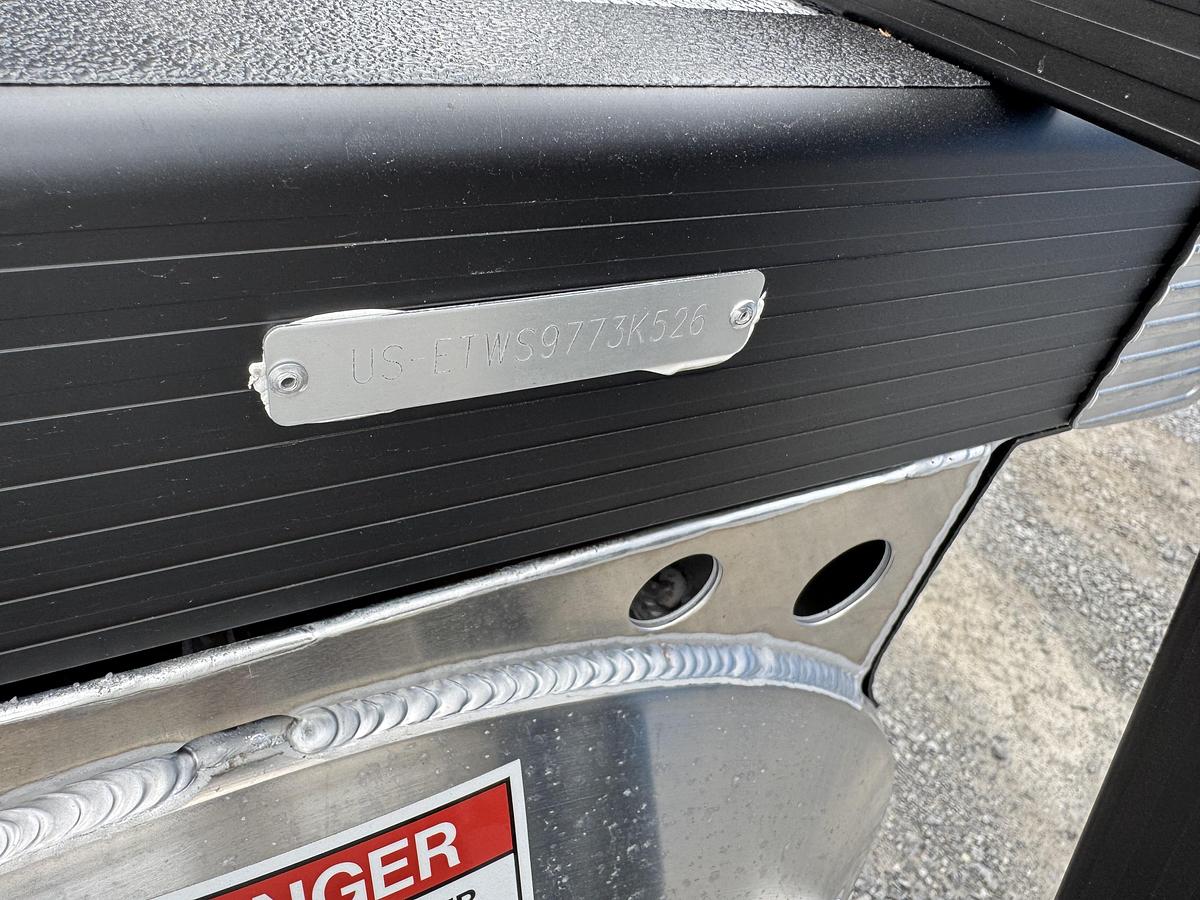 2026 Bennington 22 SSR-Tritoon