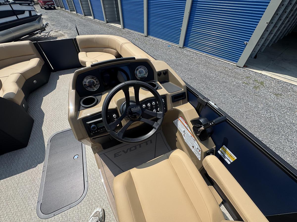 2027 Evotti 523CS 25.5 ft.