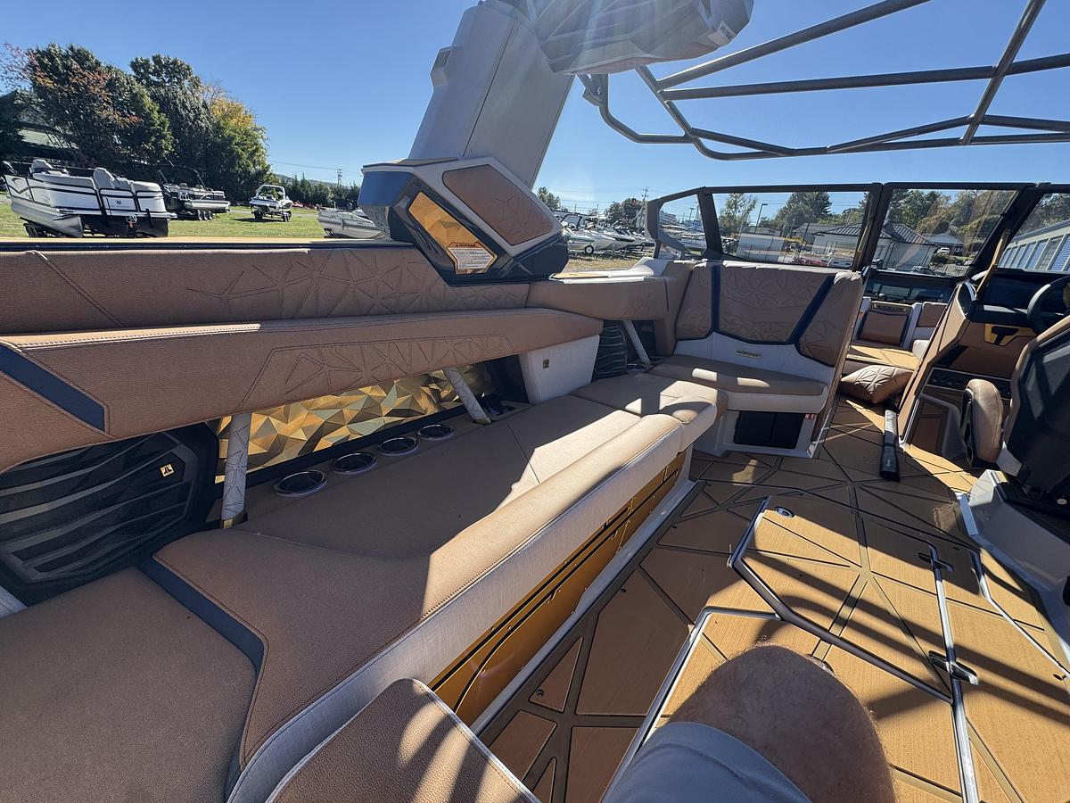 2027 Nautique Super Air Nautique G25 Paragon