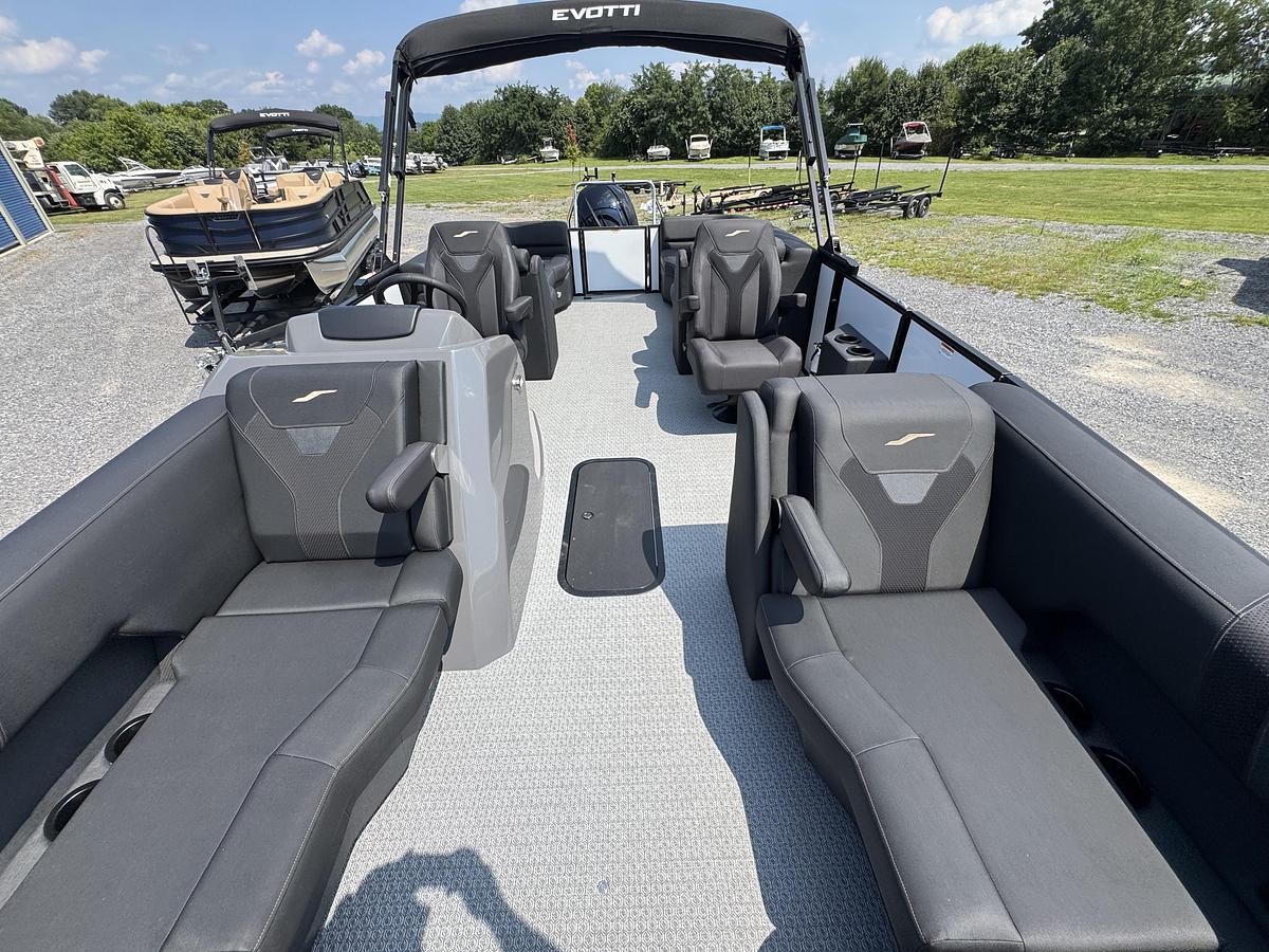 2027 Evotti 523QL 25.5 ft.