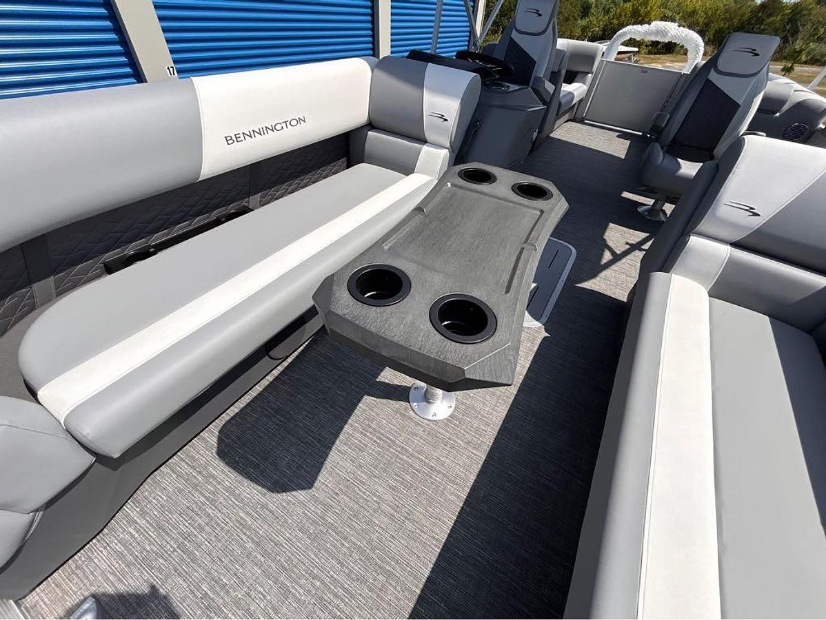 2025 Bennington 22 SSR-SPS