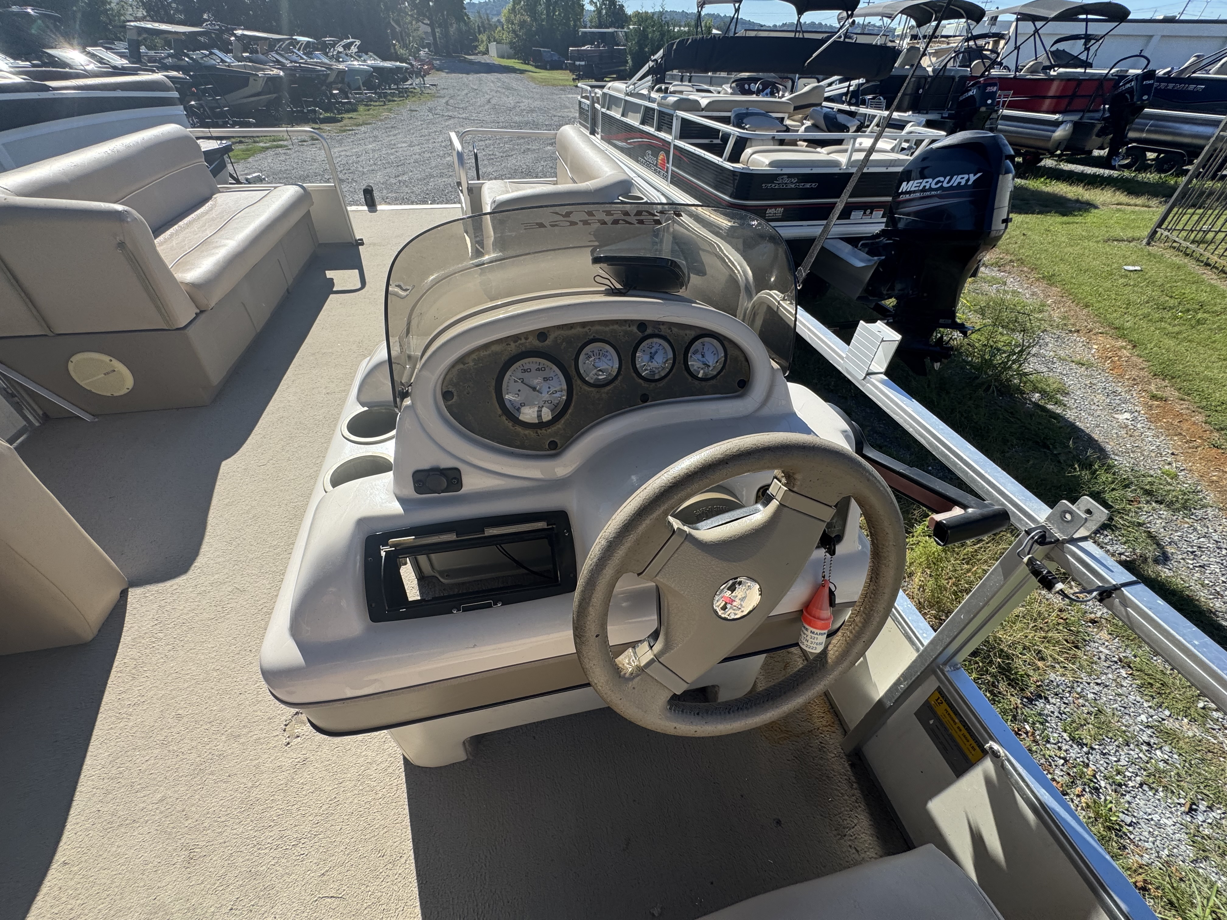 Used 2002 Sun Tracker 240 Party Barge