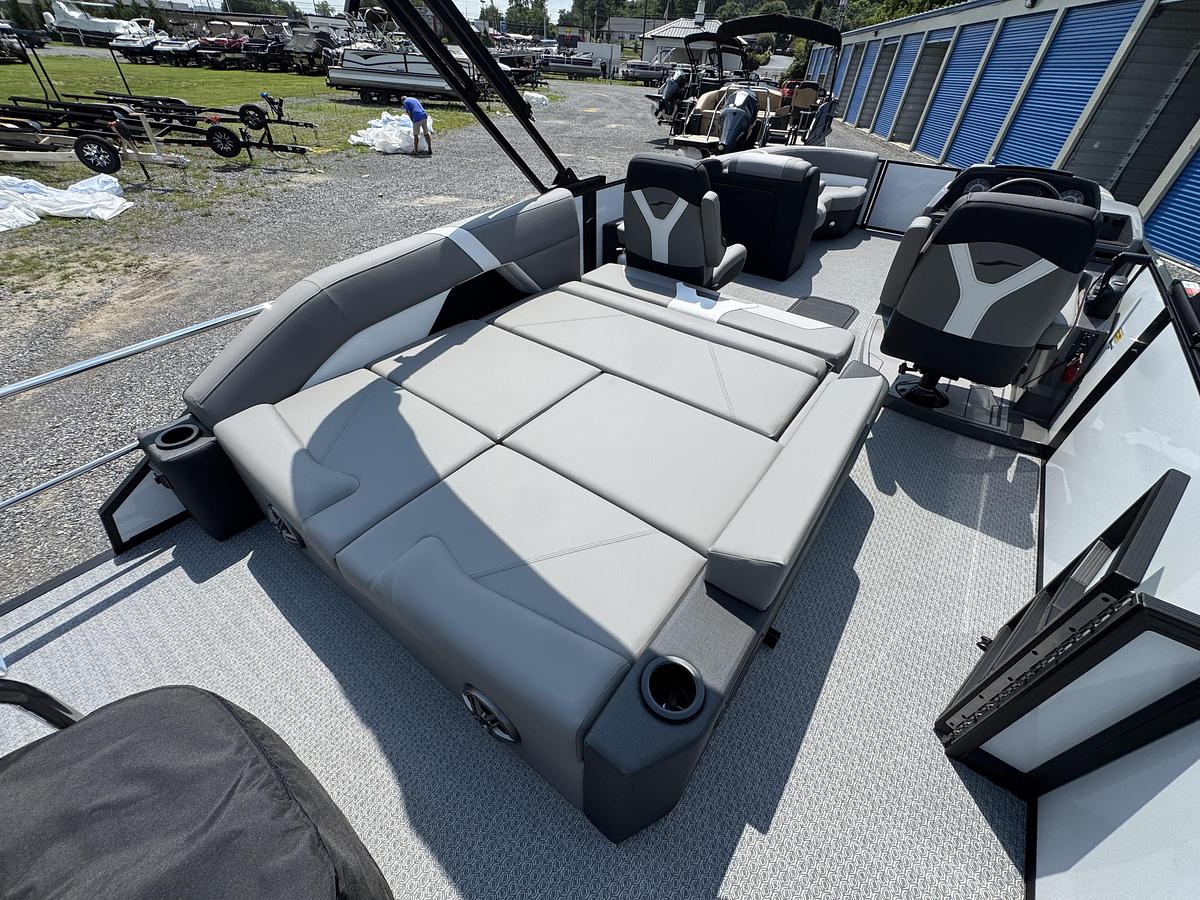2027 Evotti 521CS 23.5 ft.