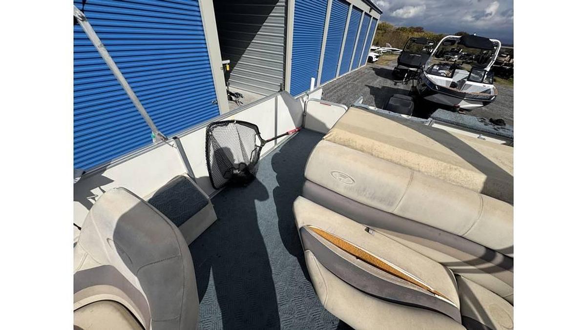 Used 2004 Fisher Freedom 200 Freedom