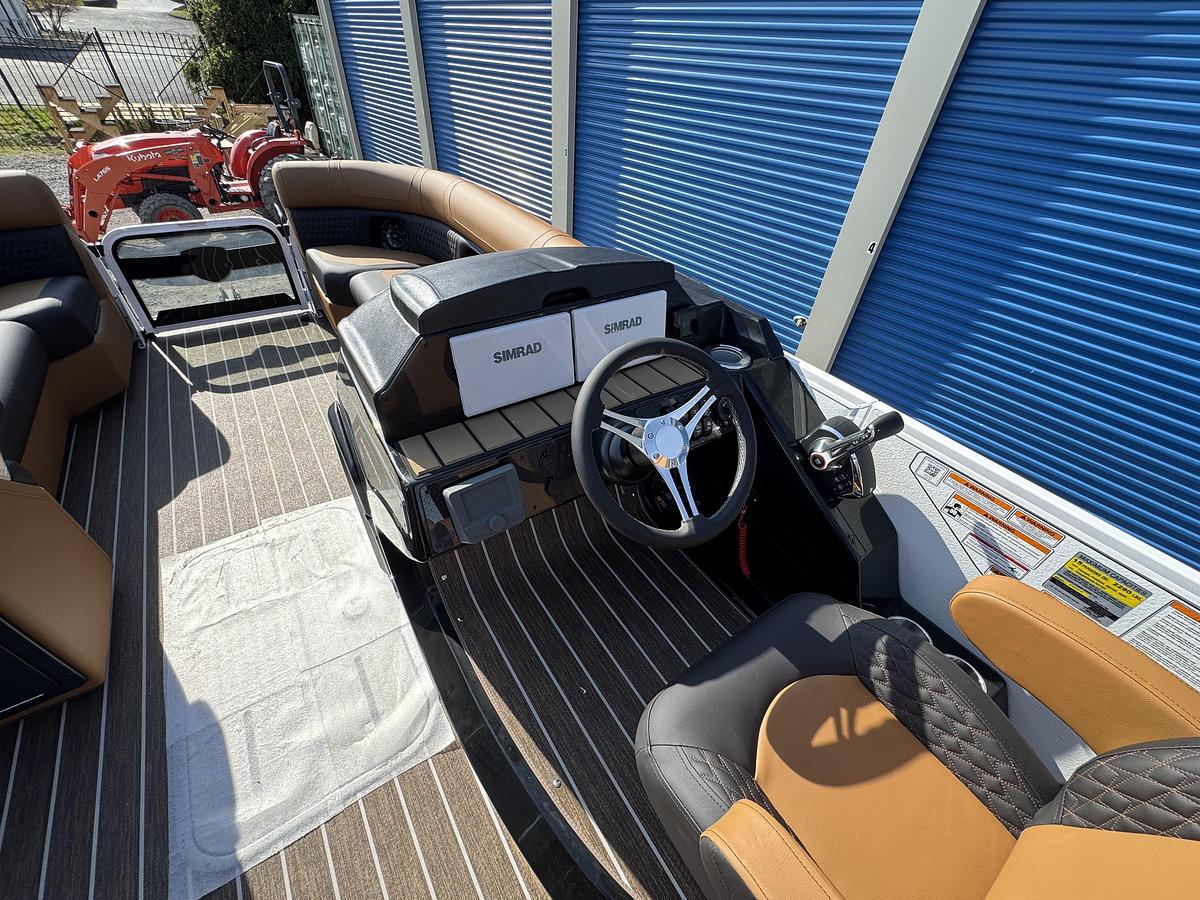 2026 Premier 230 Solaris RL