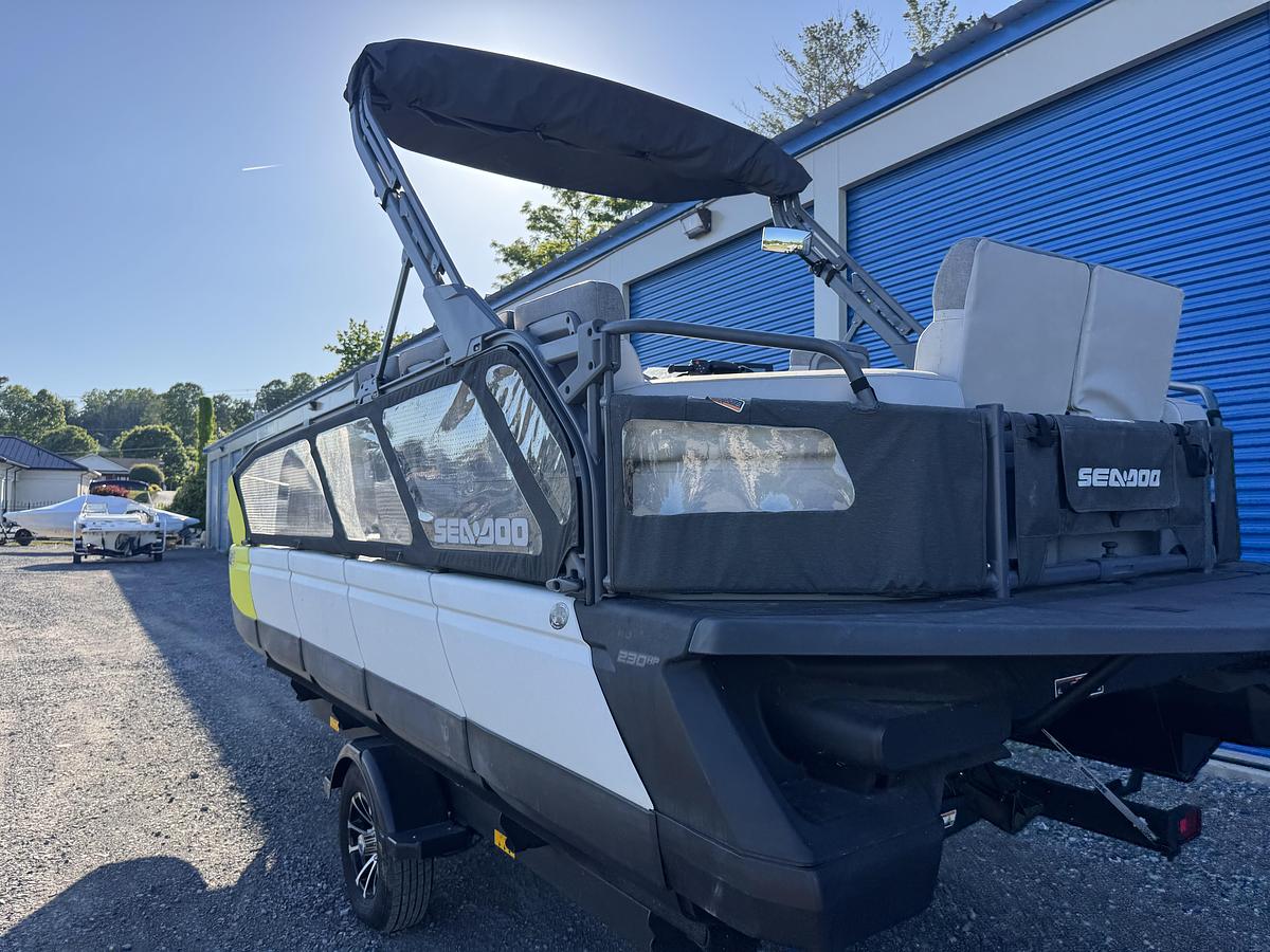 Used 2022 Sea-Doo Switch Sport 21 230 HP