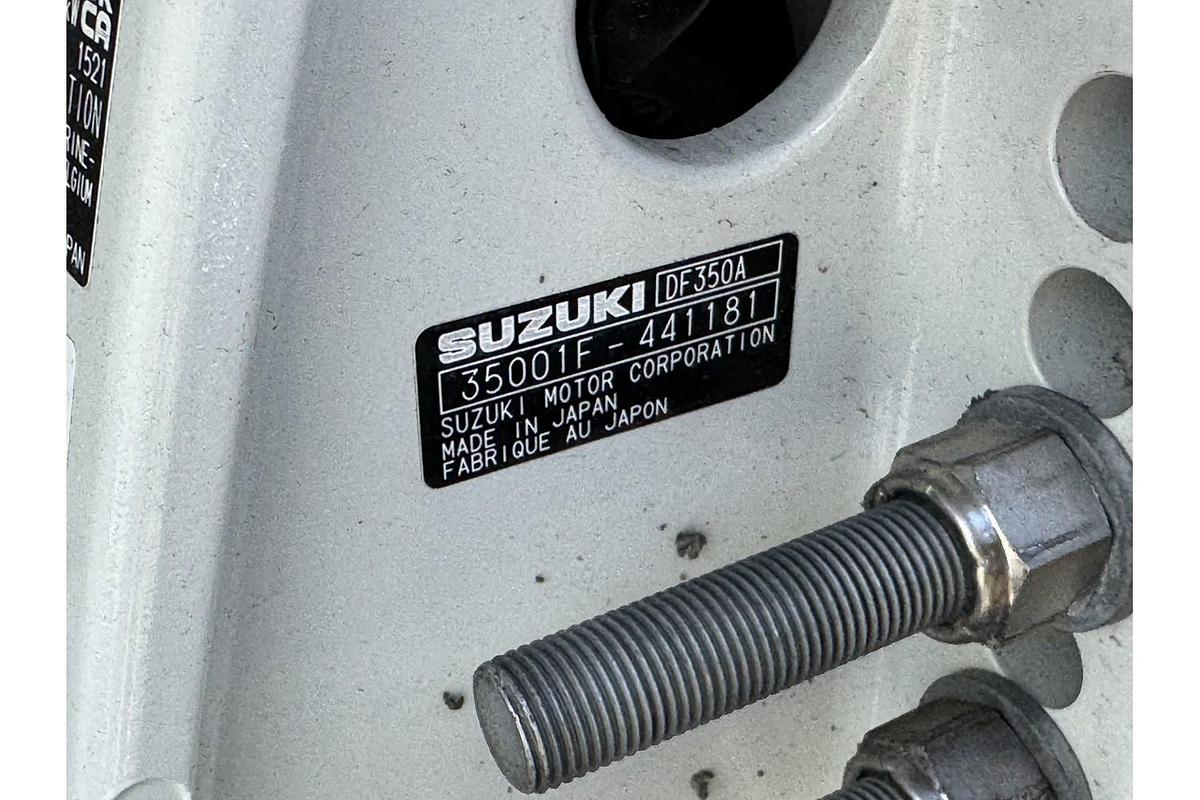 2025 Premier Escalante 330