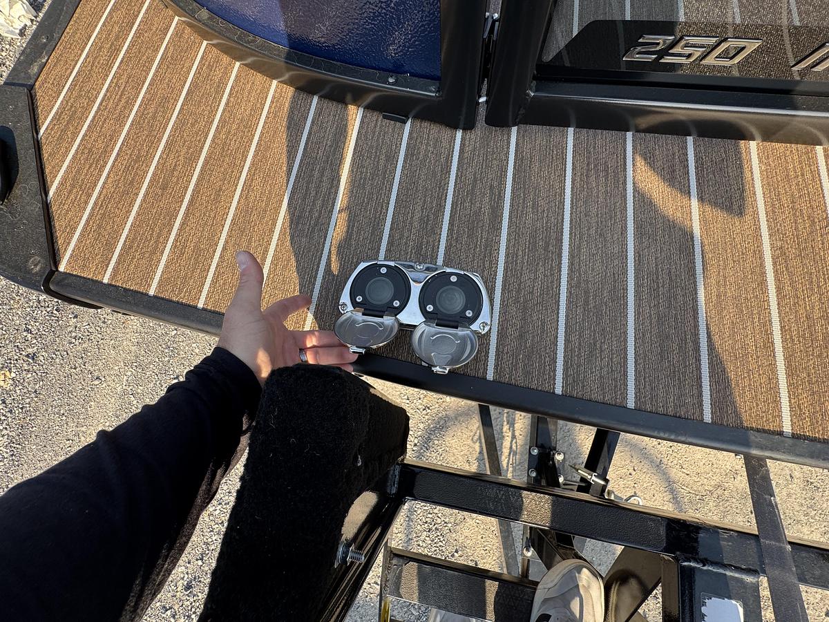 2026 Premier 250 Intrigue RL