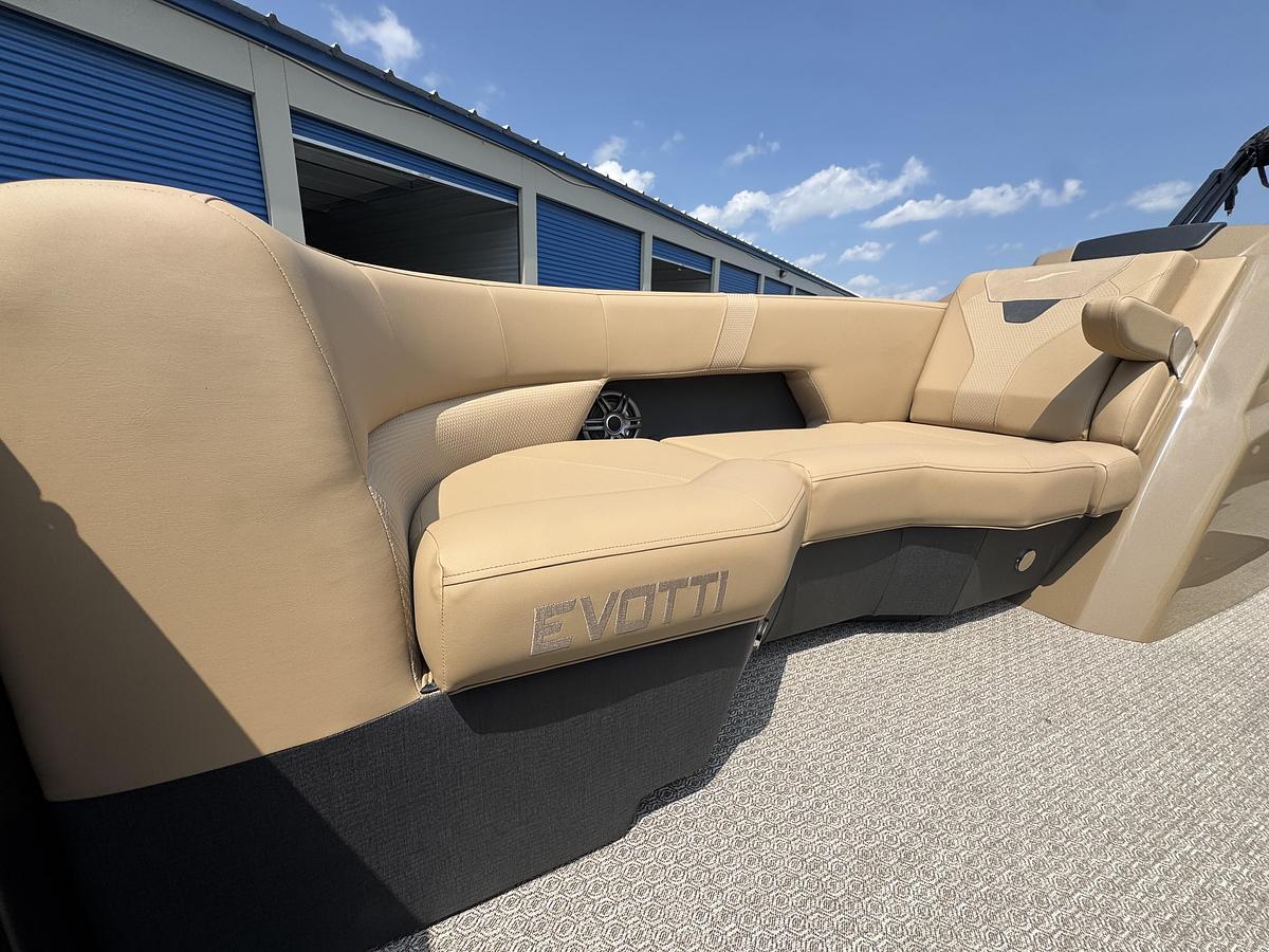 2027 Evotti 521QL 23.5 ft.