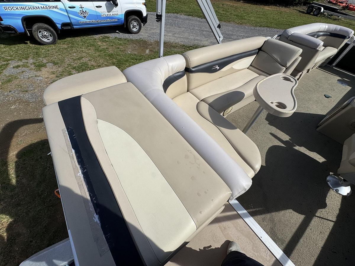 Used 2008 Bennington 22 SL