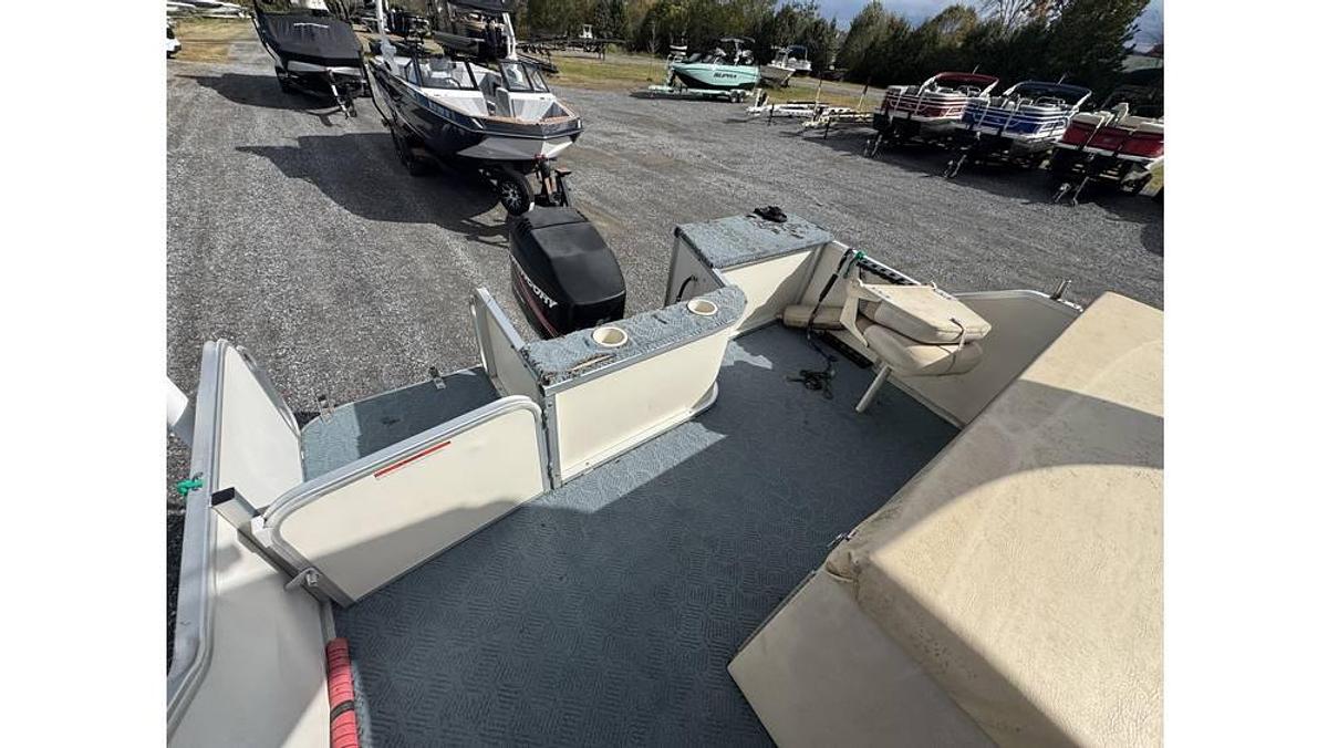 Used 2004 Fisher Freedom 200 Freedom