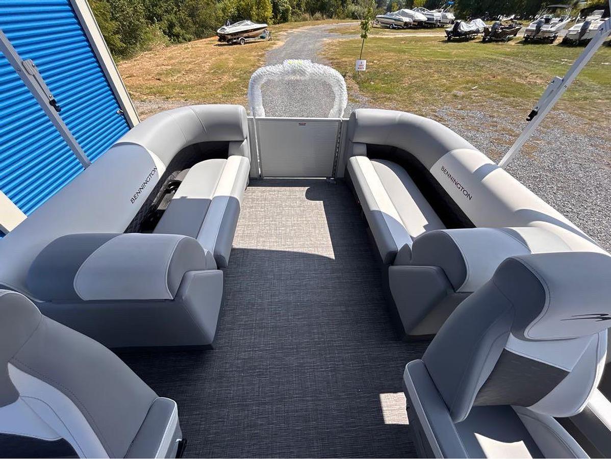 2025 Bennington 22 SSR-SPS