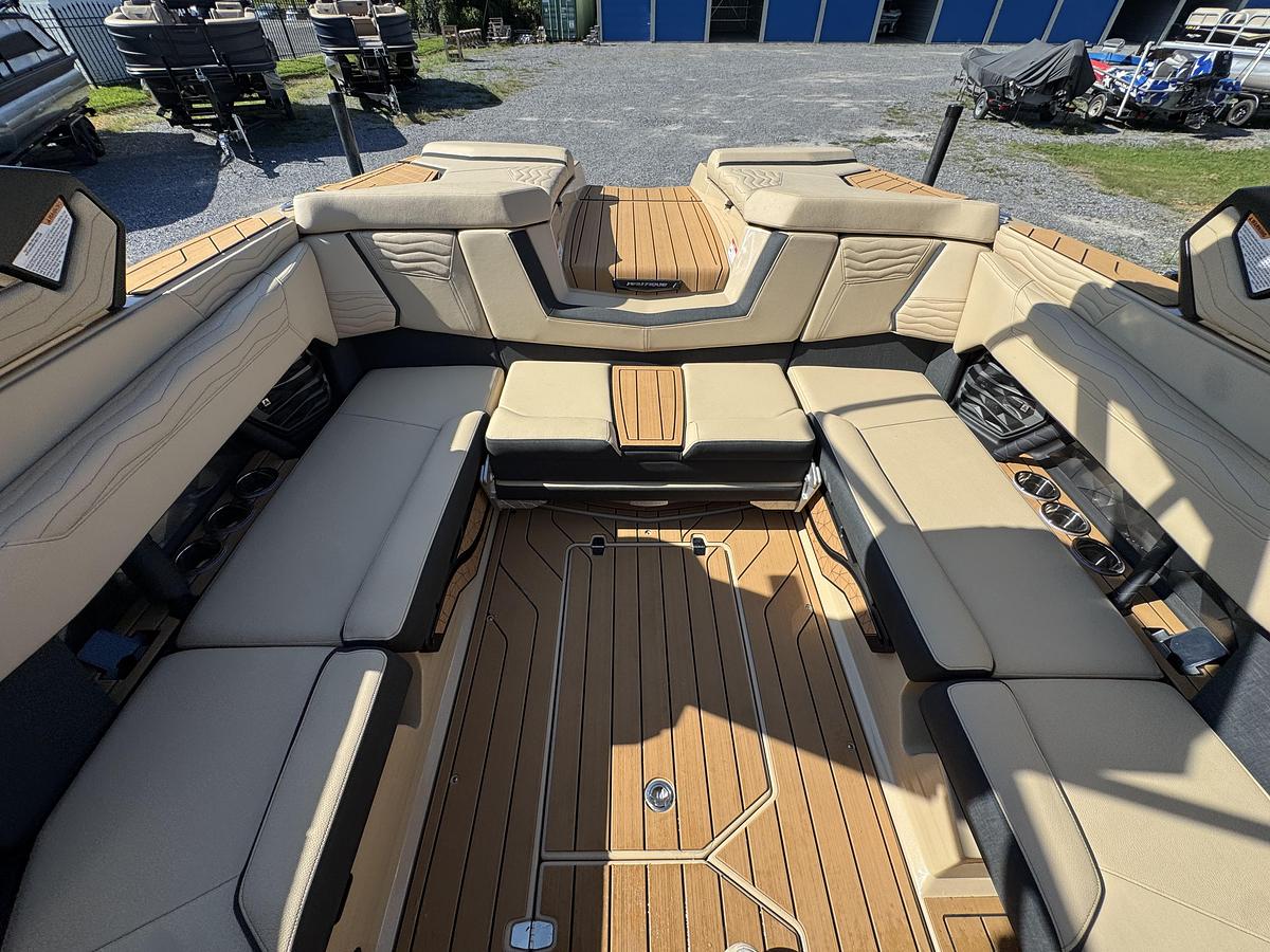 2026 Nautique Super Air Nautique G23