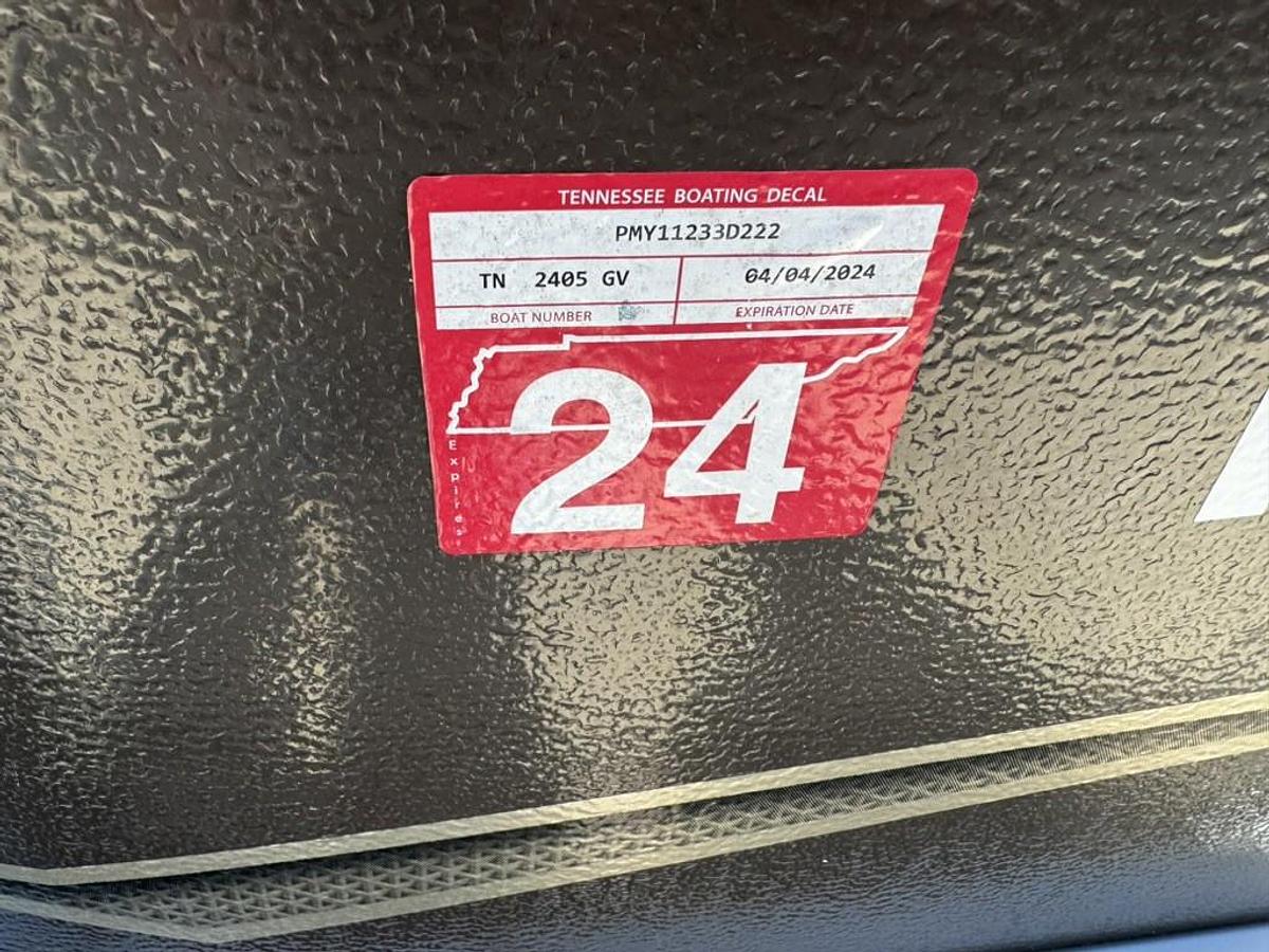 Used 2022 Premier Sunspree RF 230 CL