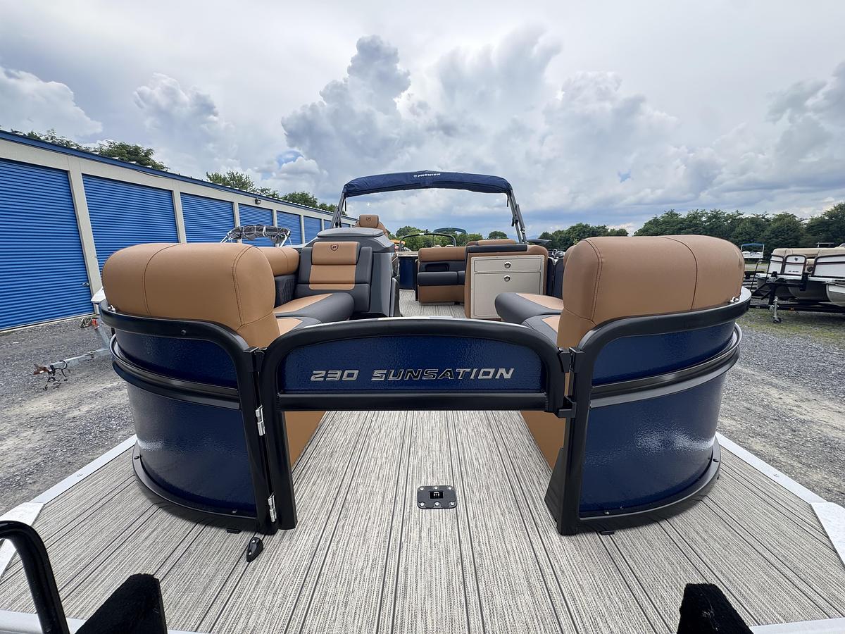 2026 Premier 230 SunSation Angler