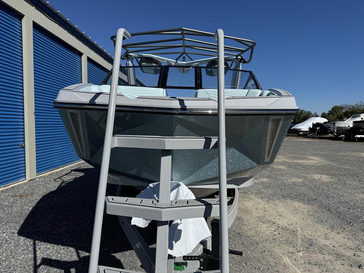 Used 2025 Nautique Super Air G G23