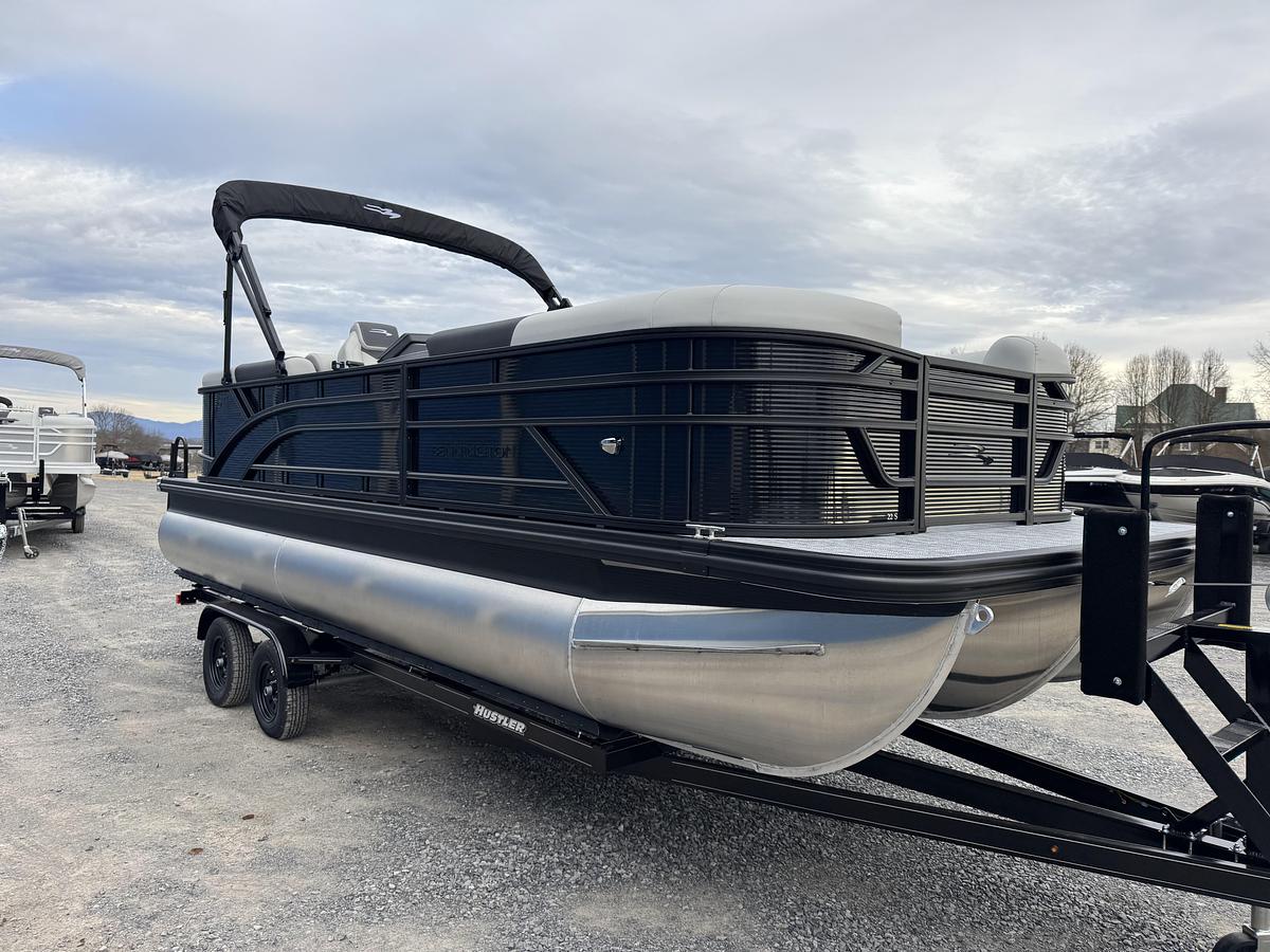 2026 Bennington 22 SSR-Tritoon