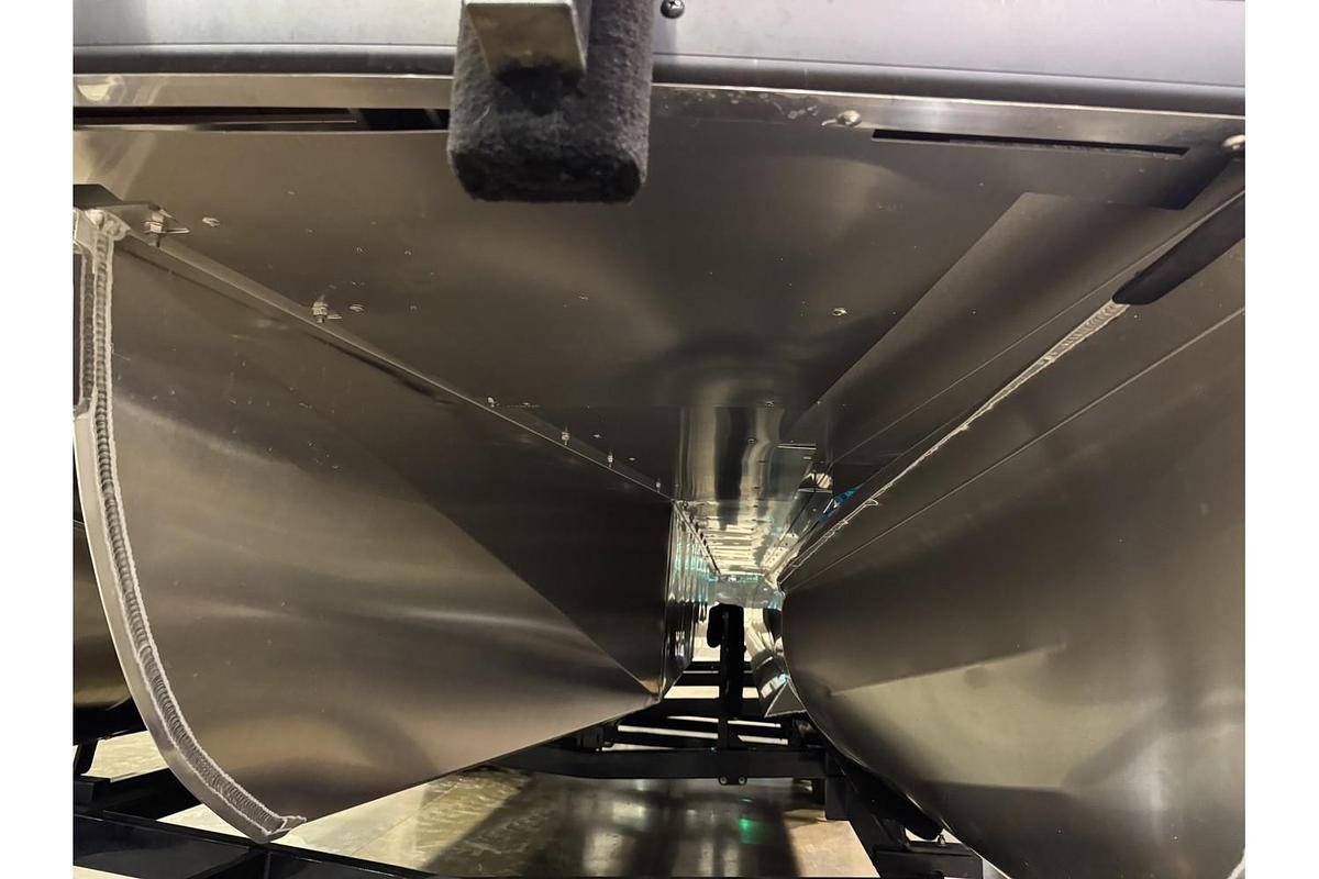 2025 Premier Solaris Rear Social