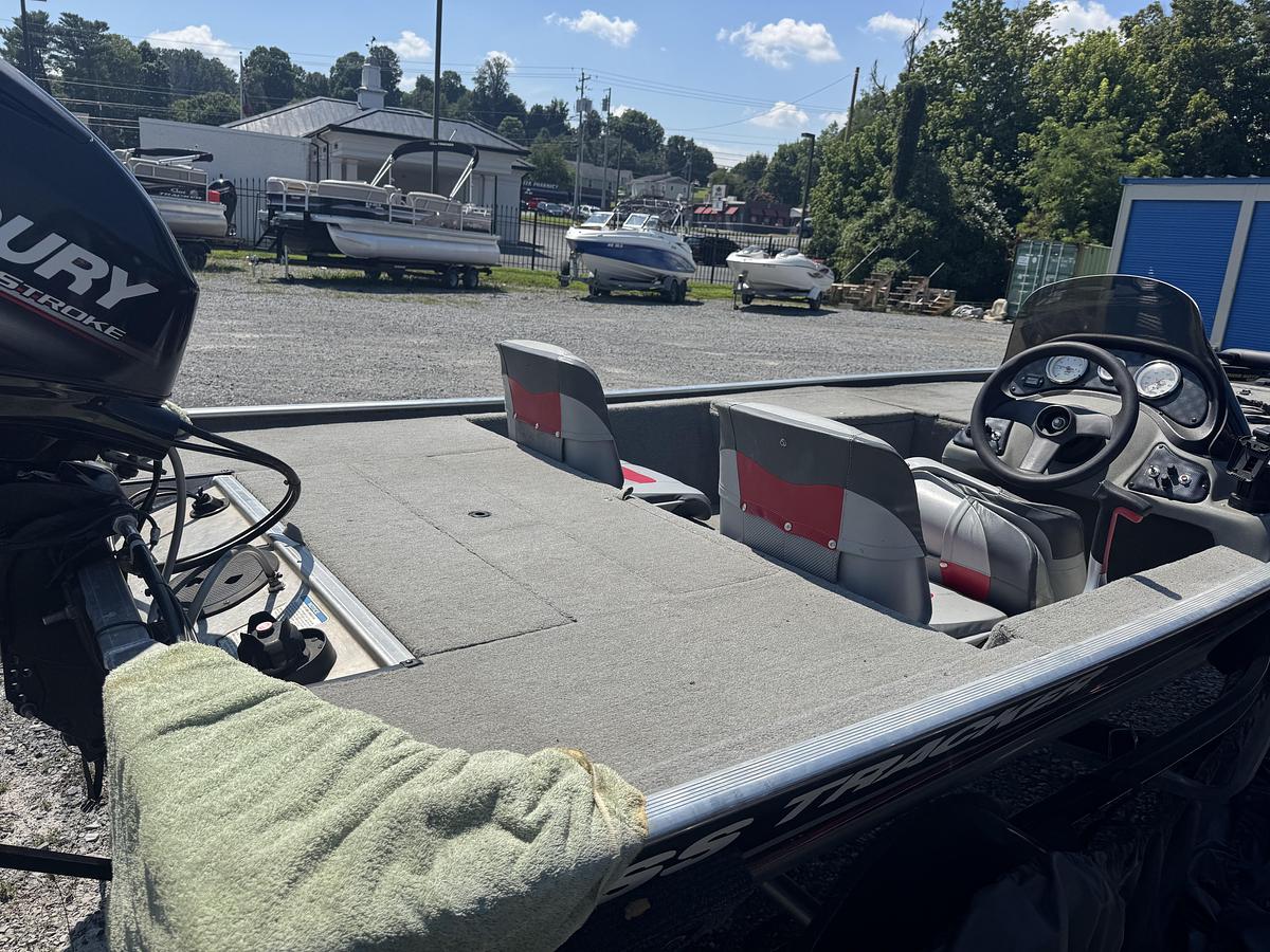 Used 2013 Bass Tracker Pro 165