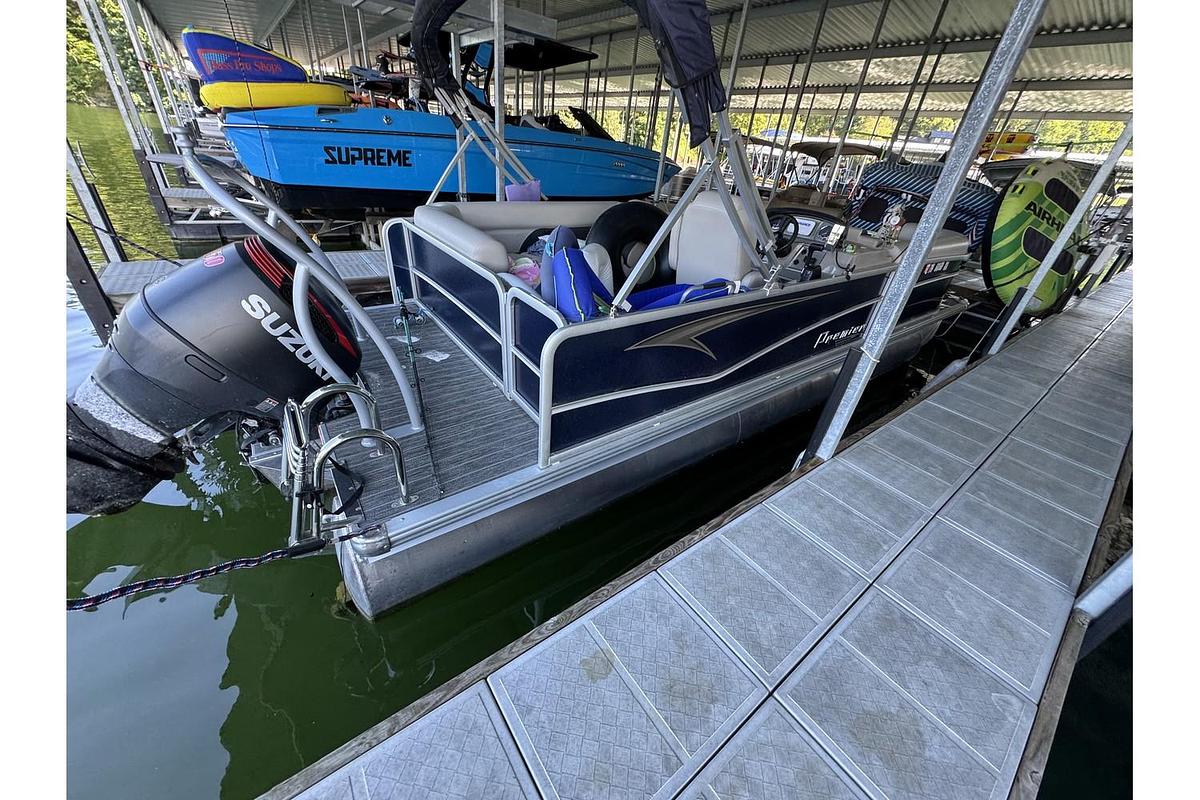 Used 2022 Premier Sunspree RE 230 CL