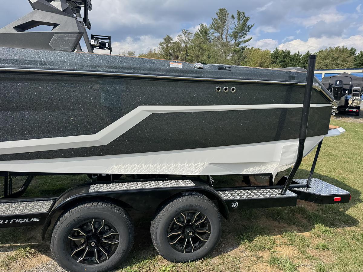 2027 Nautique Super Air GS22