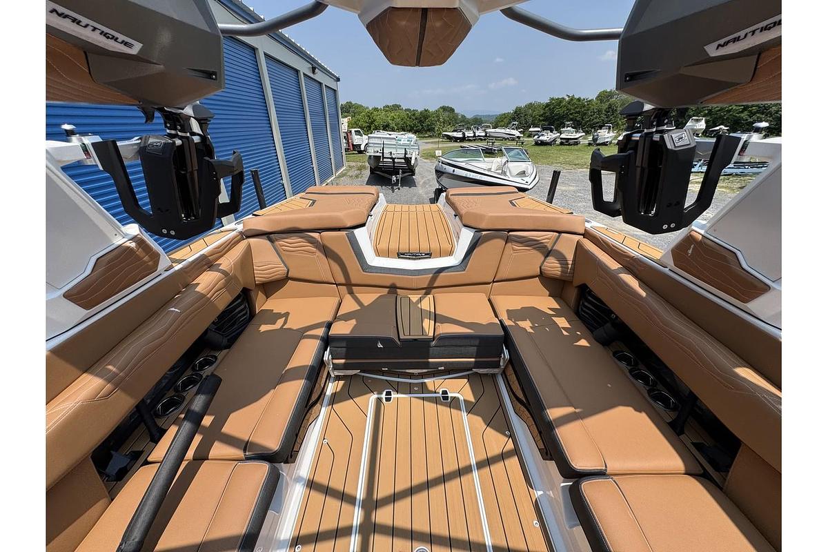Used 2025 Nautique Super Air G G23