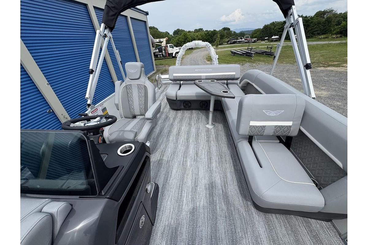 2025 Bennington M Series 22 ML