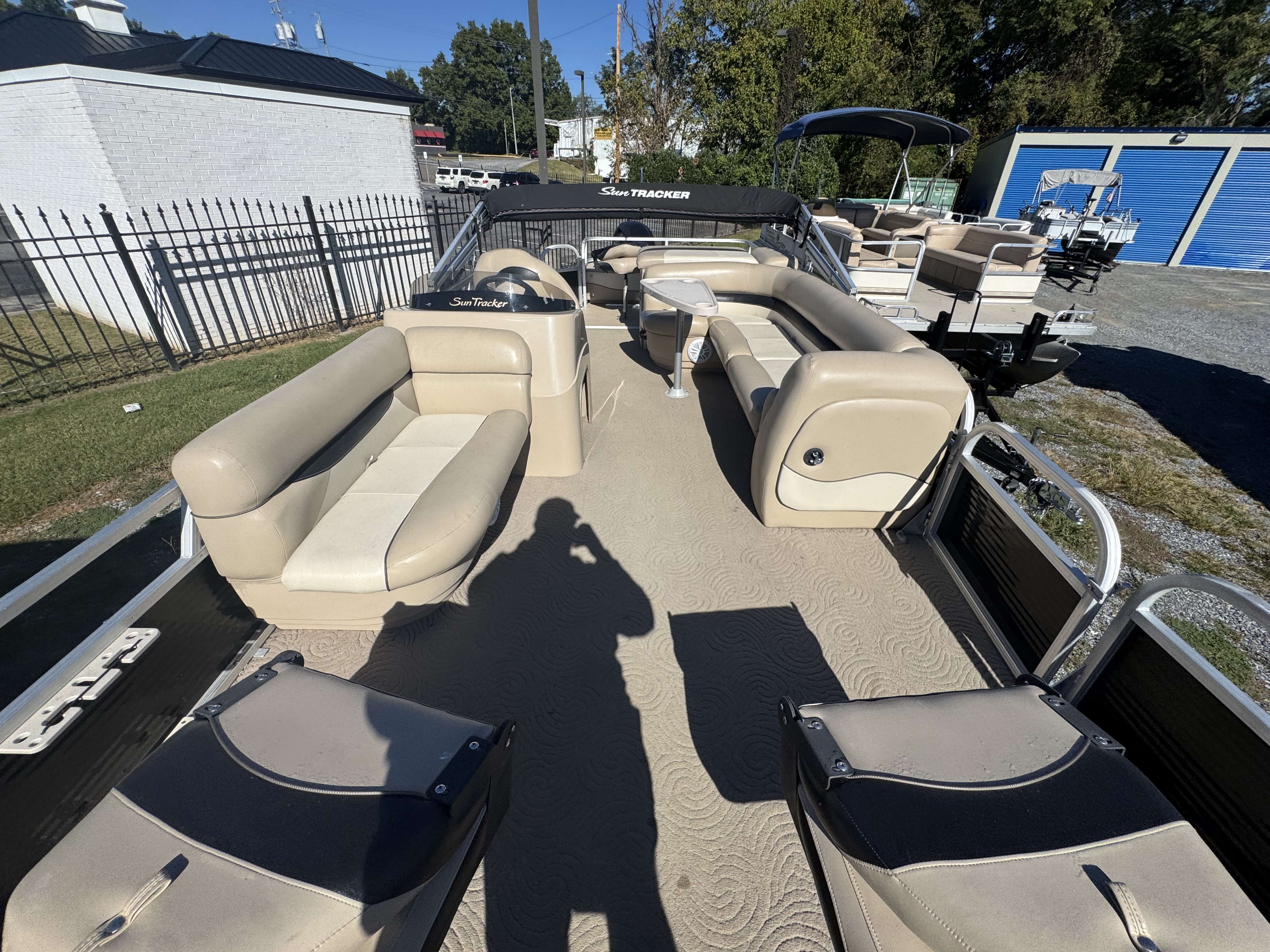 Used 2013 Sun Tracker Fishing Barge 24 DLX