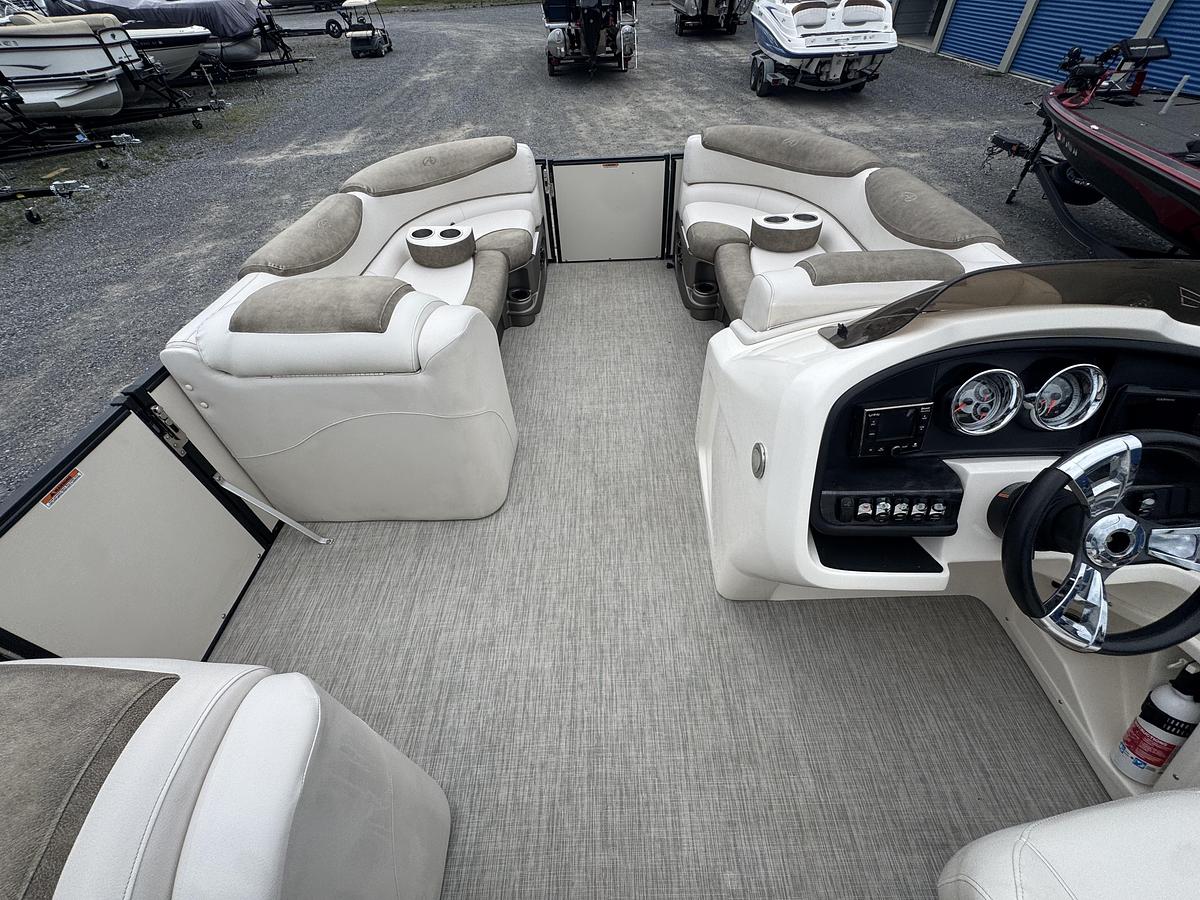 2019 Avalon Catalina 2385 VRB Avalon Catalina 2385 VRB