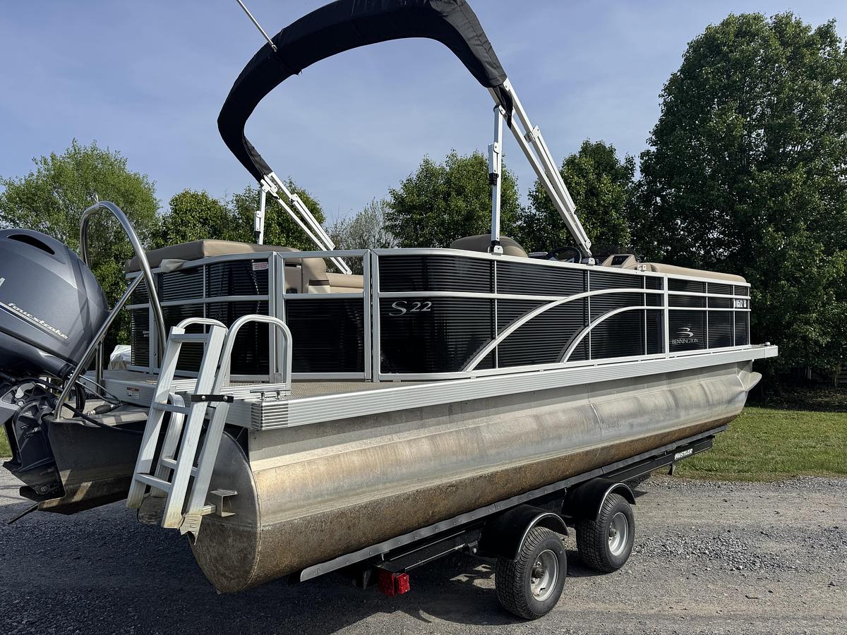 2019 Bennington 22 SL
