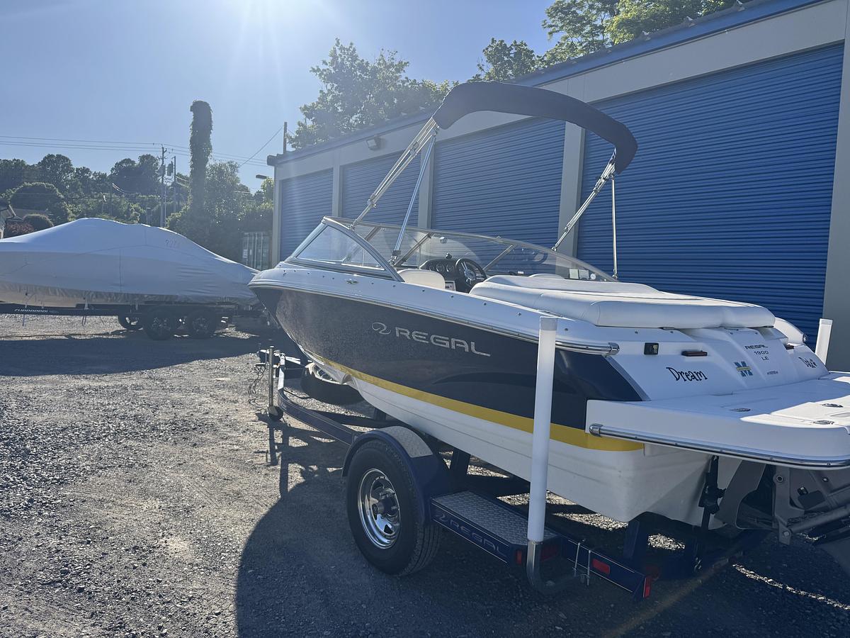 Used 2011 Regal 1900 LE