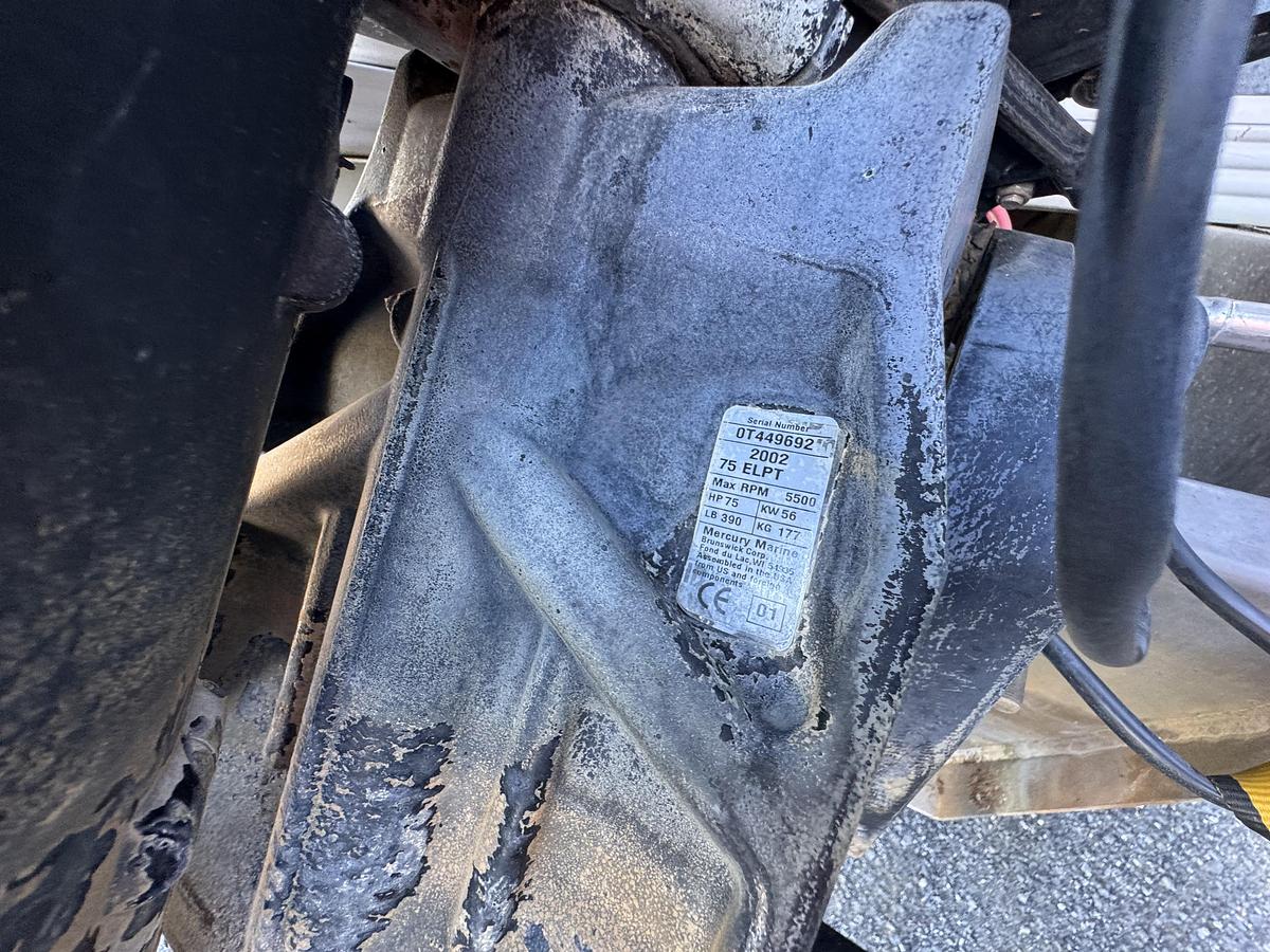 Used 1999 Crest 2200 DL