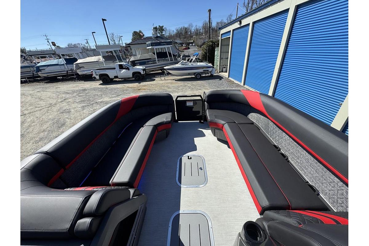 2025 Bennington 24 MFB