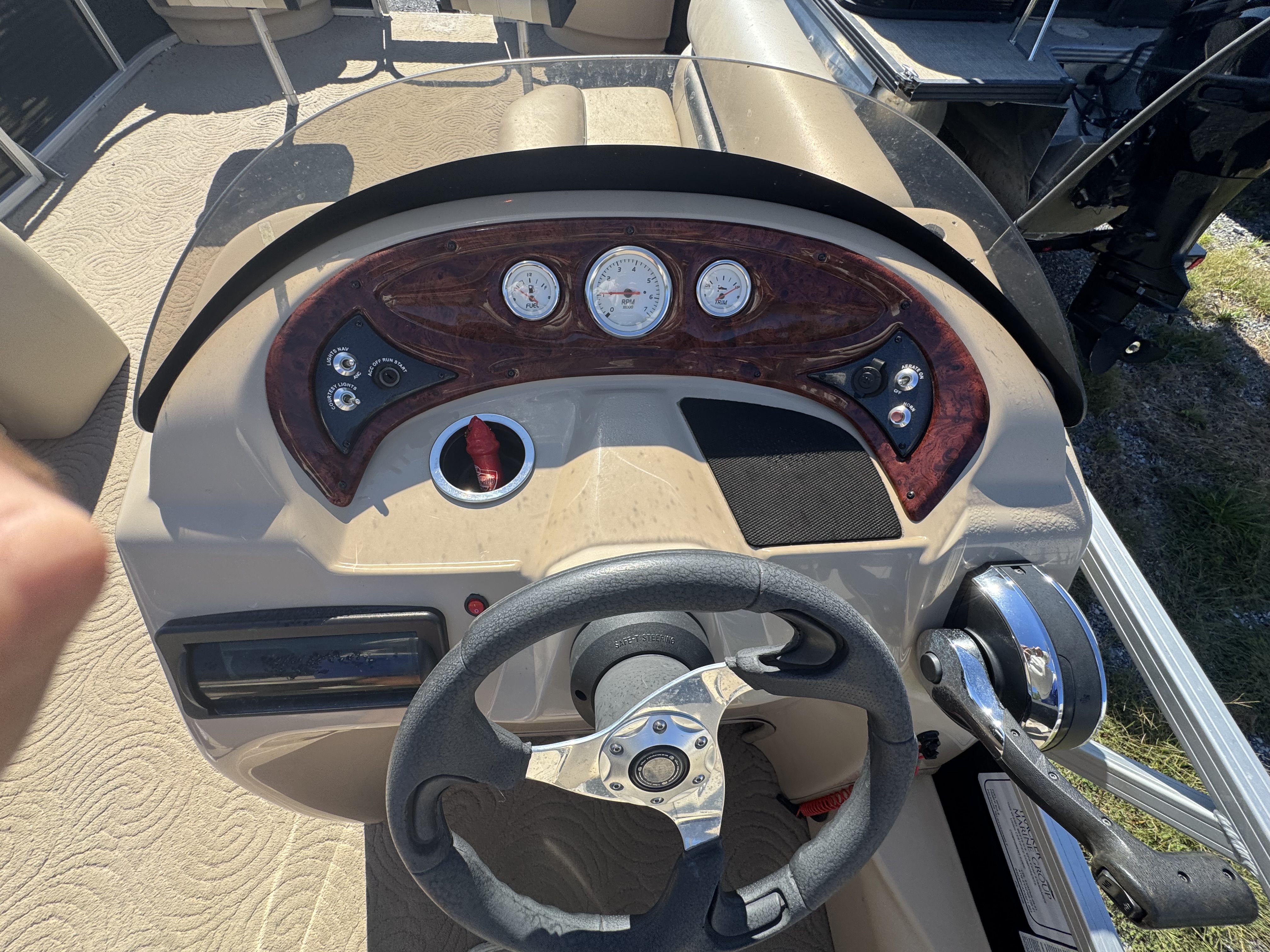Used 2013 Sun Tracker Fishing Barge 24 DLX