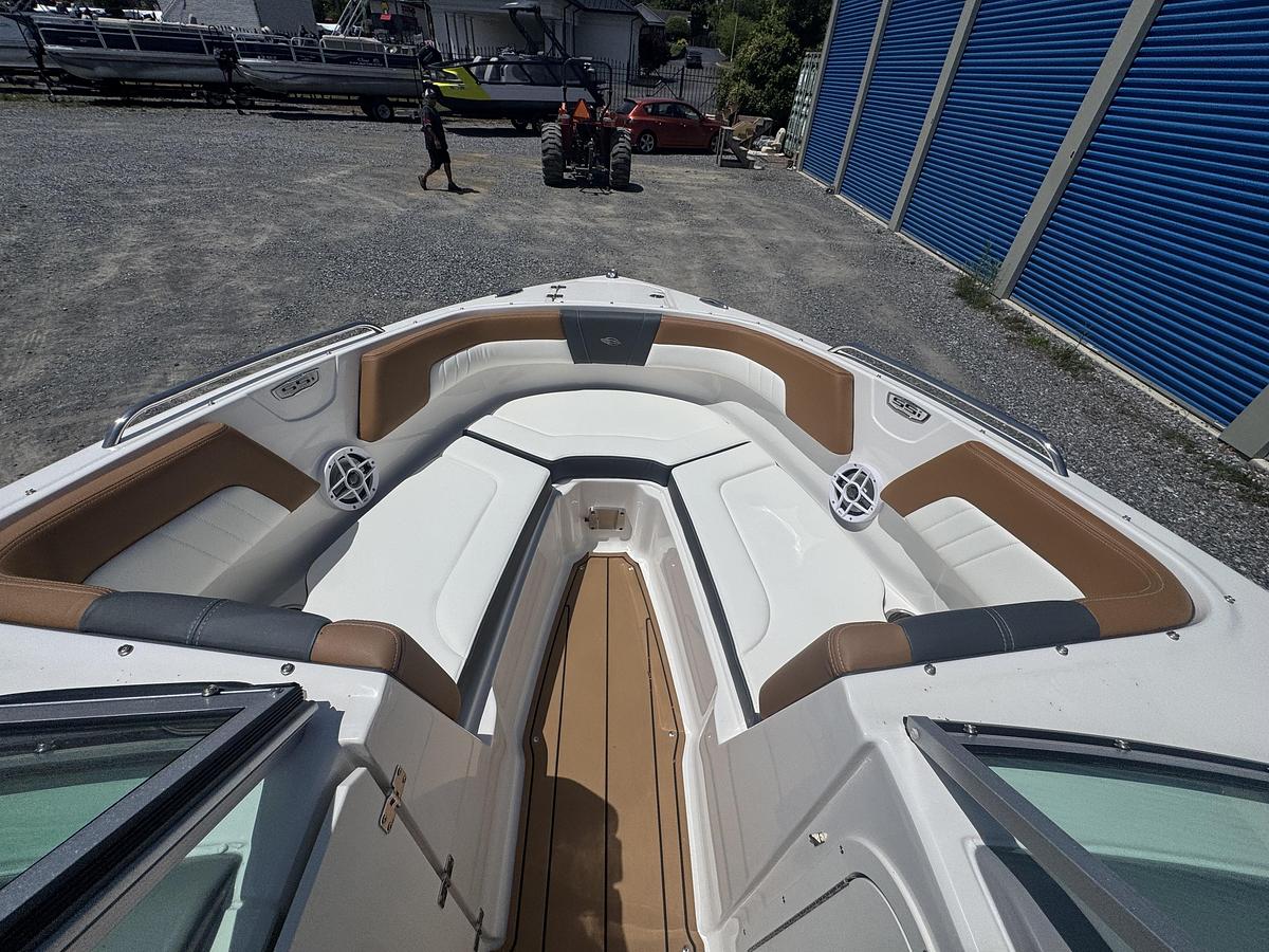 Used 2023 Chaparral 23 SSI Outboard