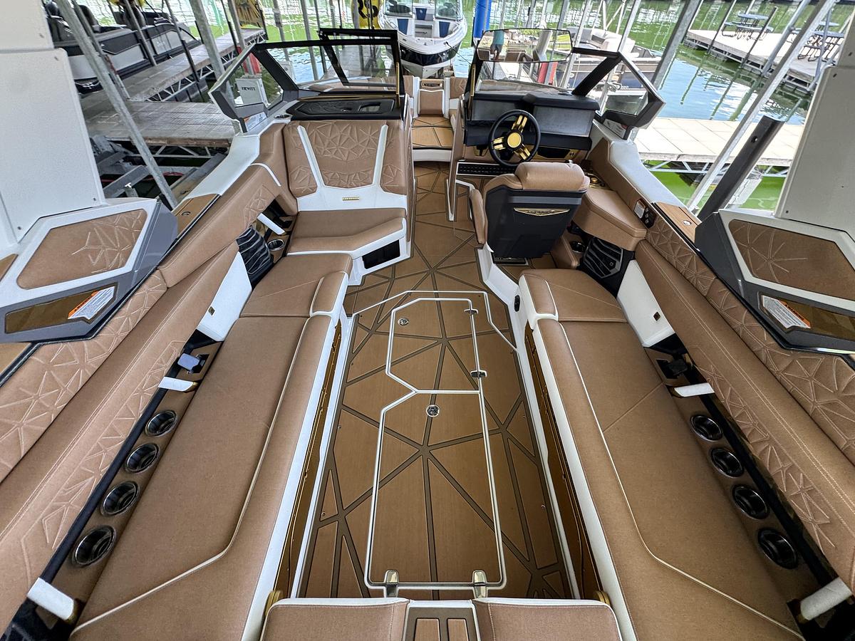 Used 2026 Nautique Super Air Nautique G25 Paragon