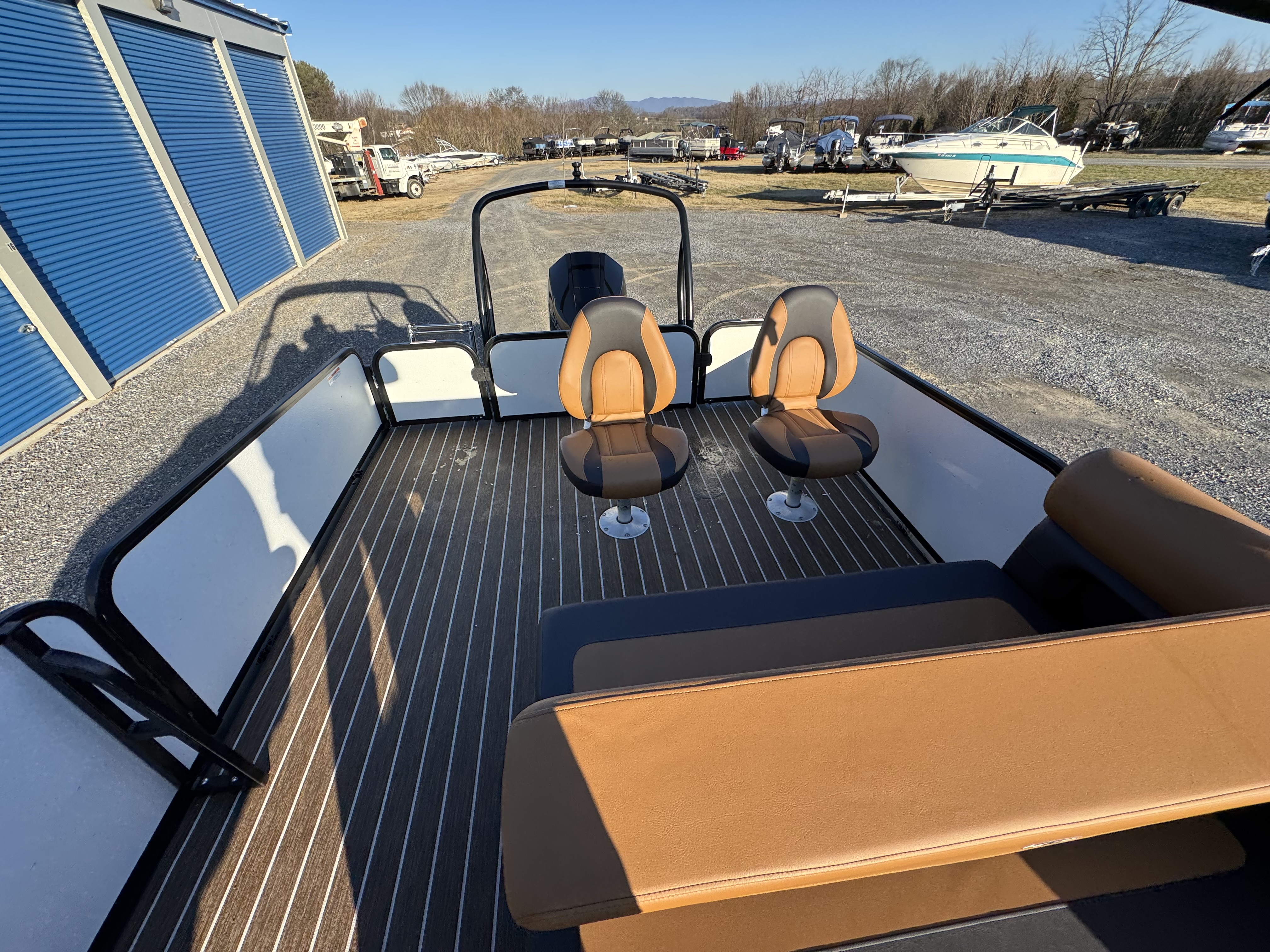 2026 Premier 230 SunSation RS (Rear Social)