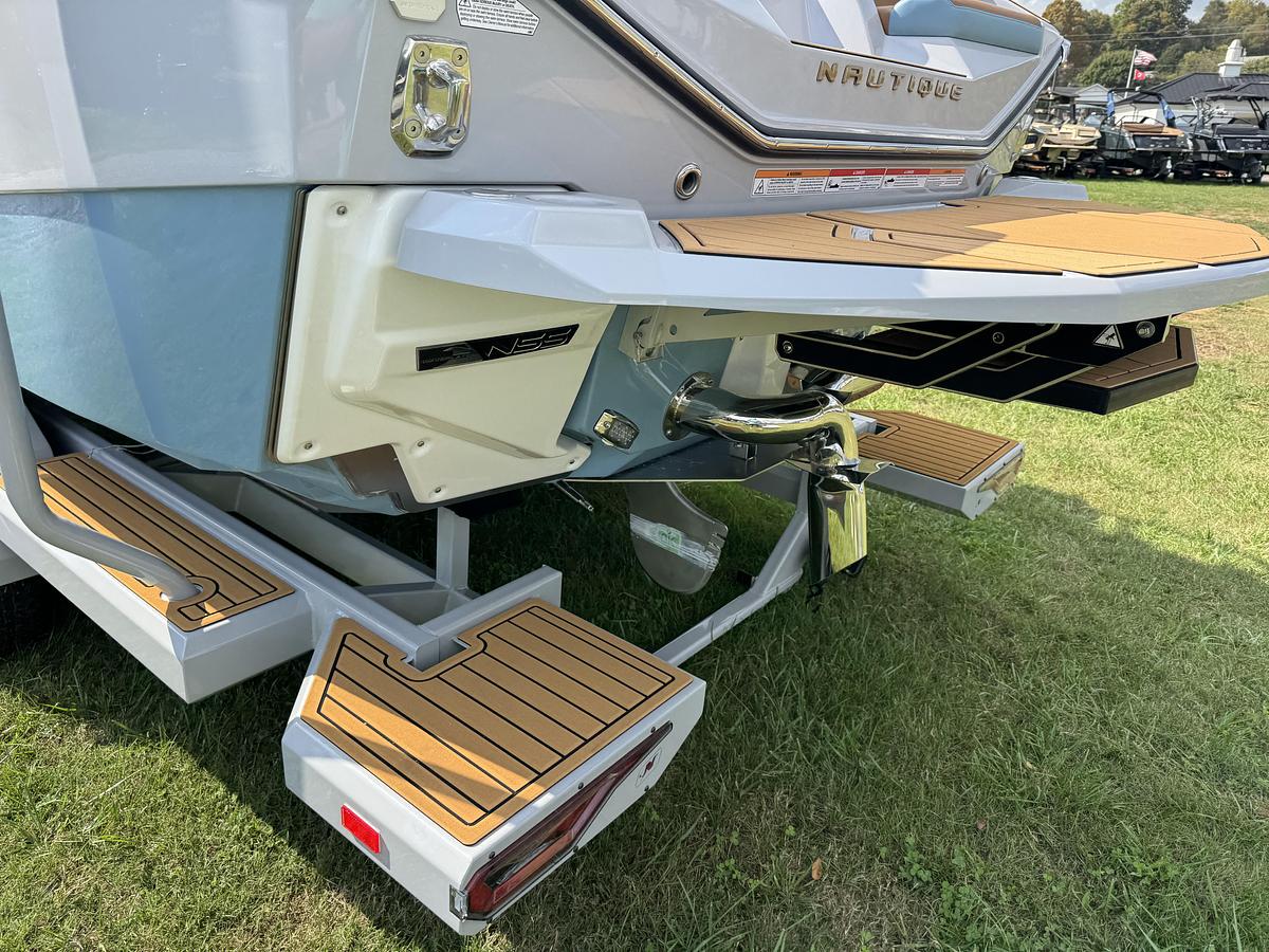 2027 Nautique Super Air Nautique G23